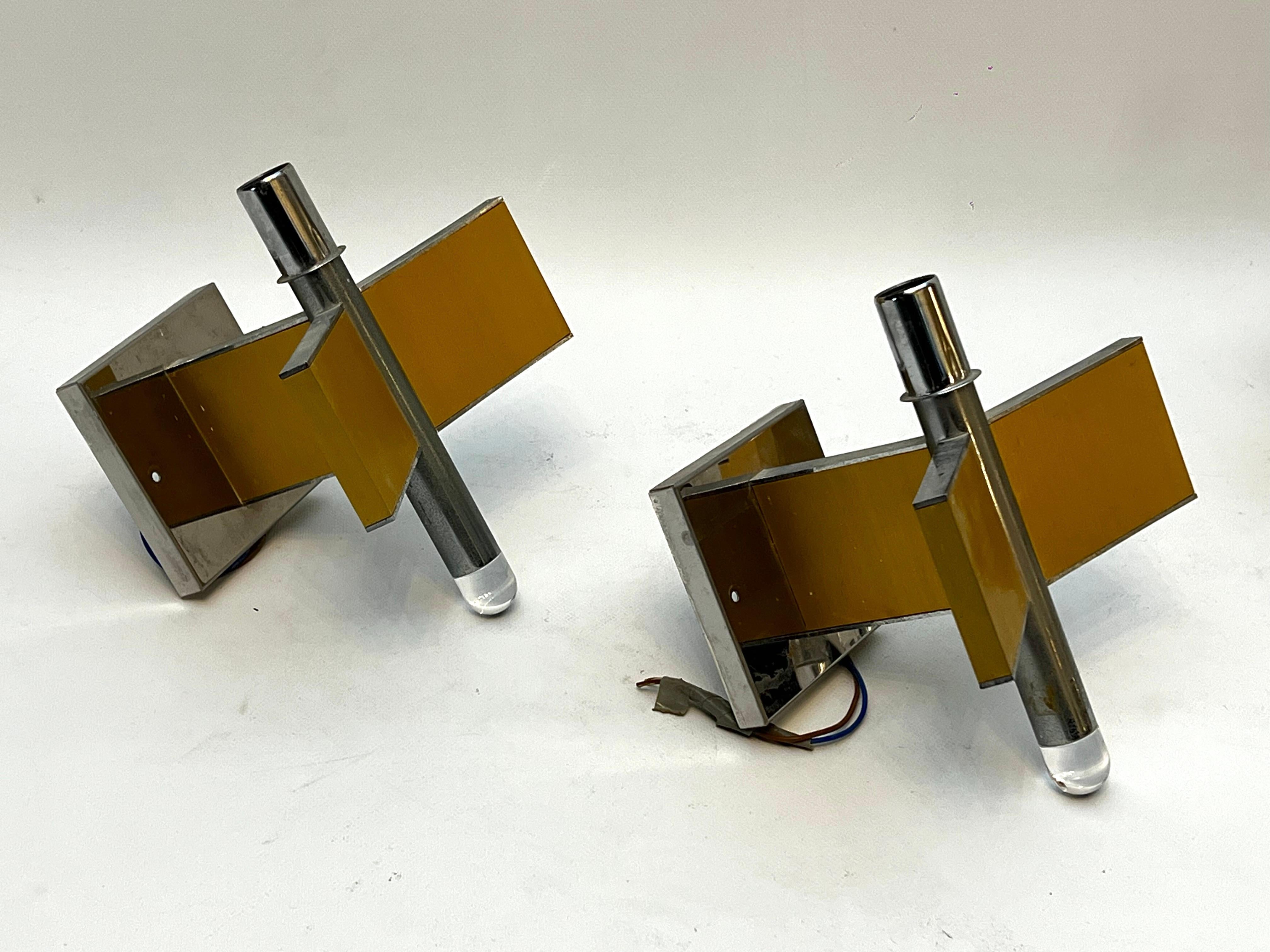 Mid-Century Modern set of eight brass and chrome sconces by Sciolari. Italy 1970 For Sale 11