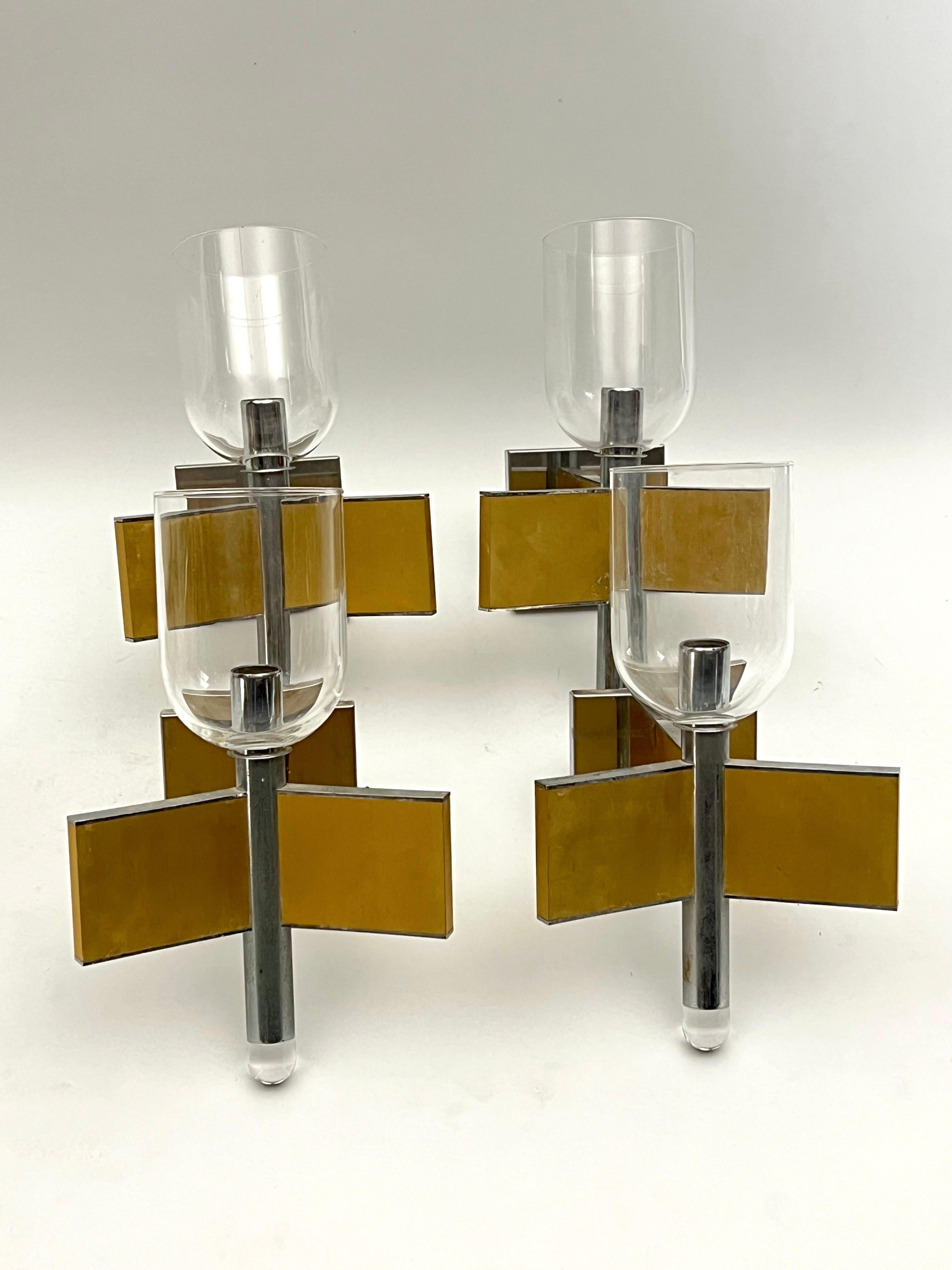 20th Century Mid-Century Modern set of eight brass and chrome sconces by Sciolari. Italy 1970 For Sale