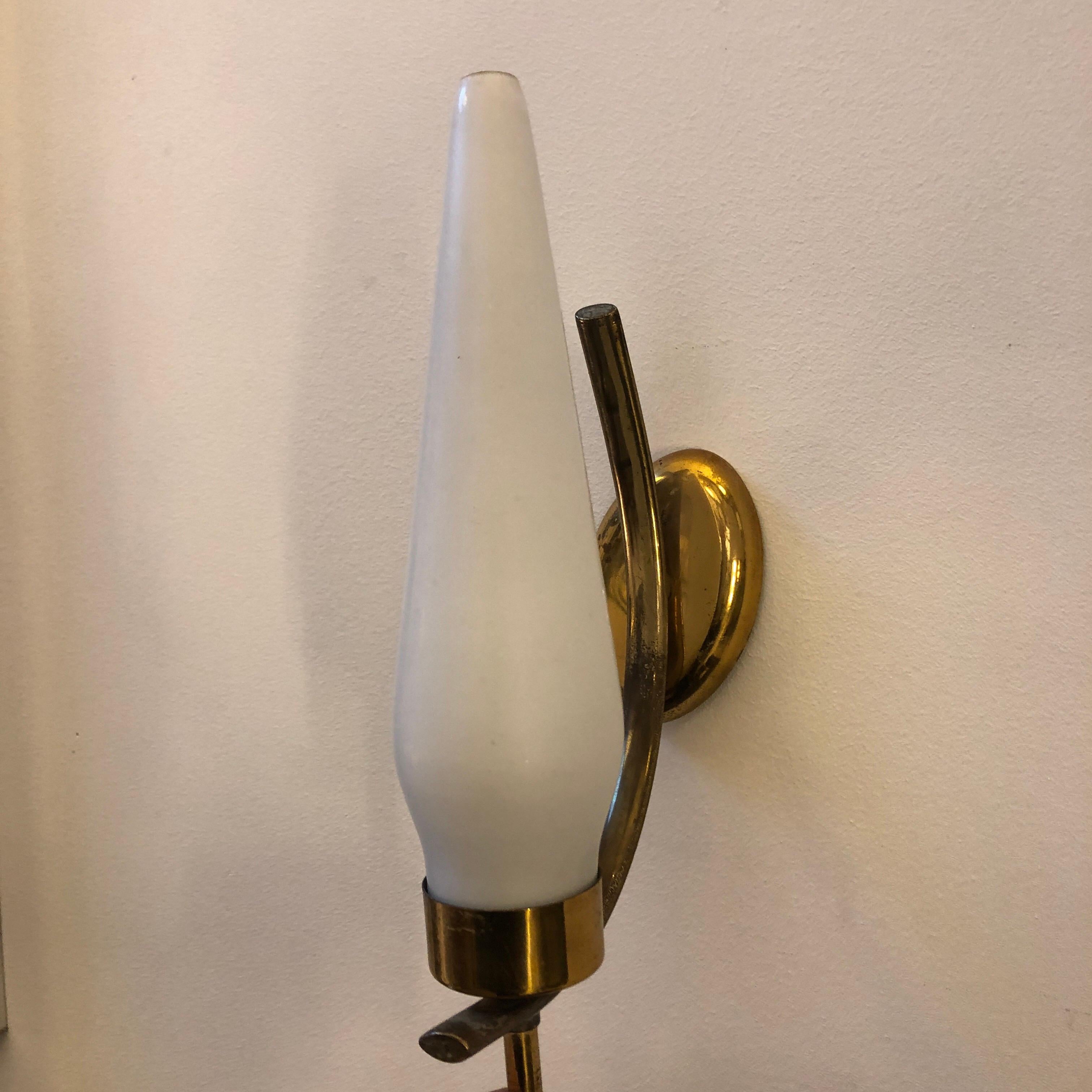 Mid-Century Modern Set of Four Brass and Glass Italian Wall Sconces, circa 1950 7