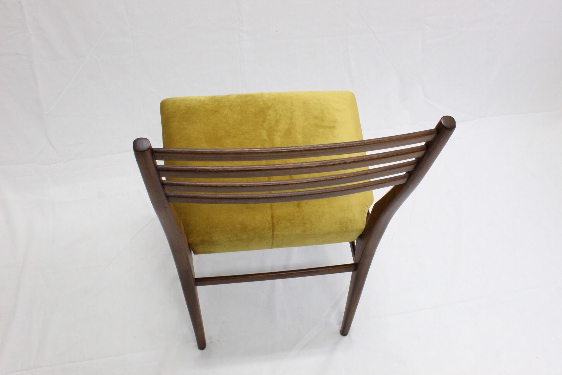 Mid-Century Modern Set of Four Chairs by Malinche, Mexico, circa 1960 1