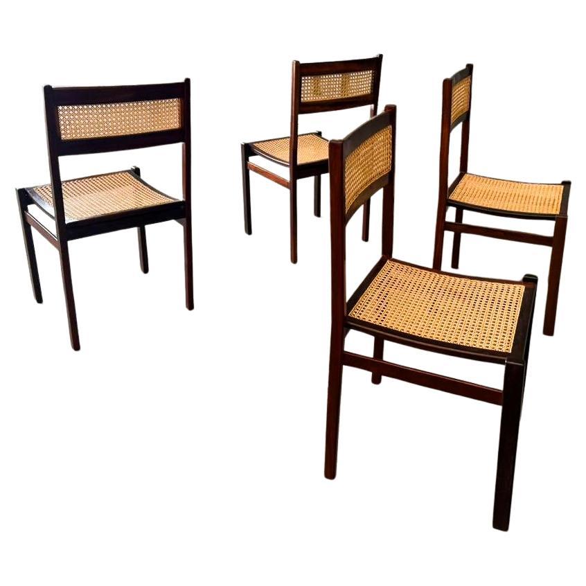 Ensemble de quatre chaises en bois dur et en rotin, Brésil, années 1960