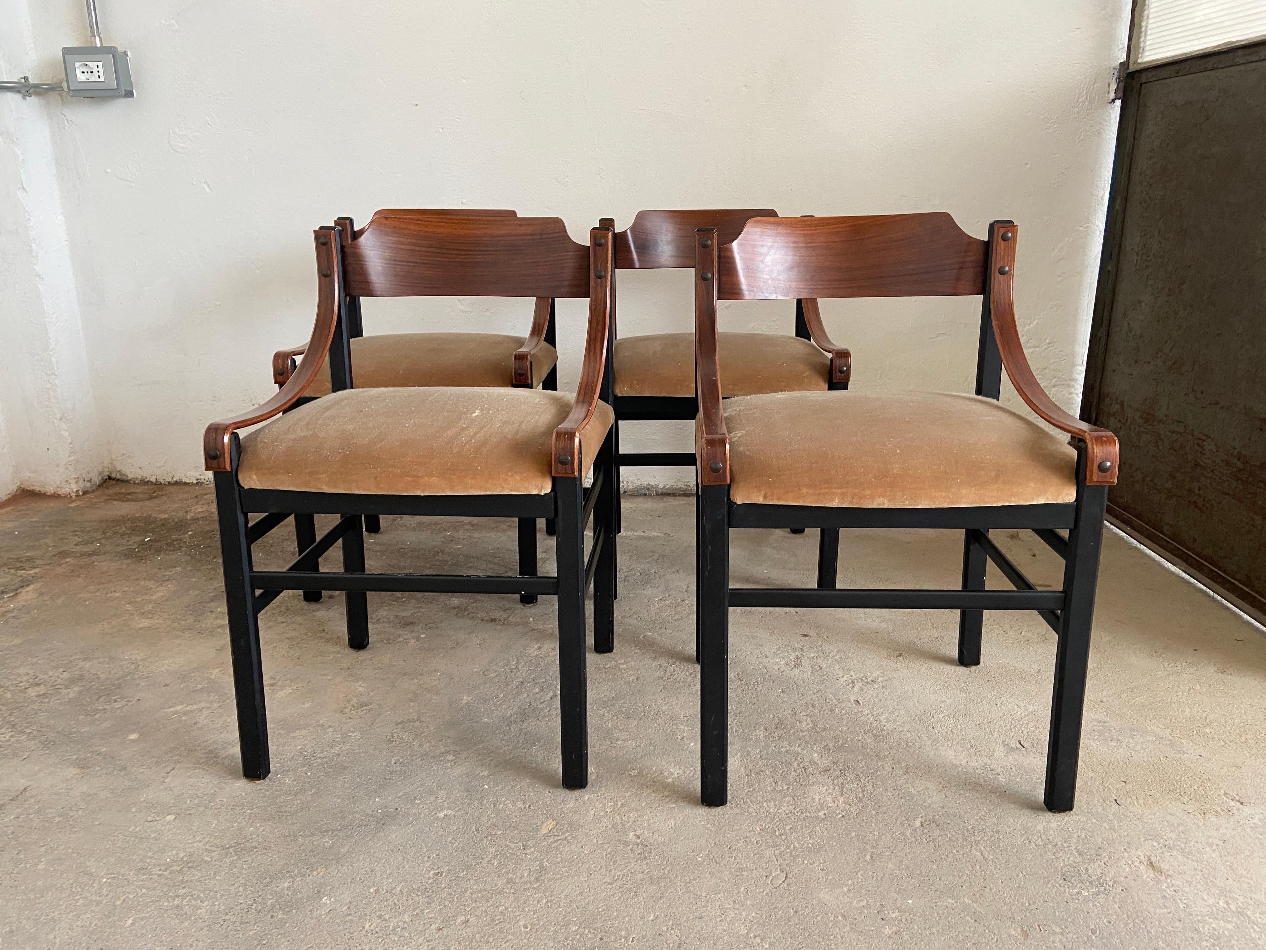 Mid-Century Modern Set of Four Danish Dining Room Mahogany Chairs, 1960s In Good Condition In Prato, IT