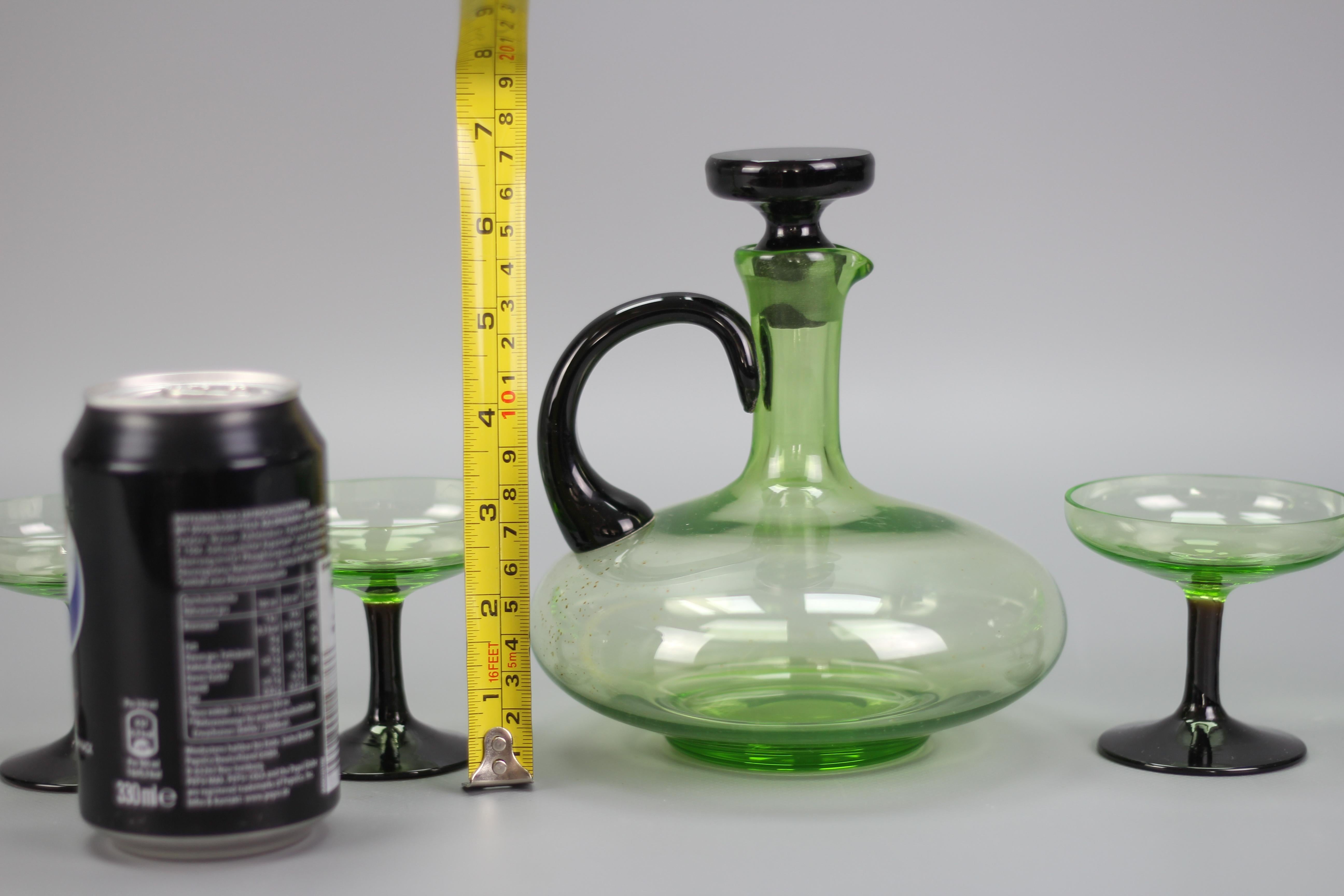 Mid-Century Modern Set of Green and Black Glass Decanter and Six Glasses For Sale 12