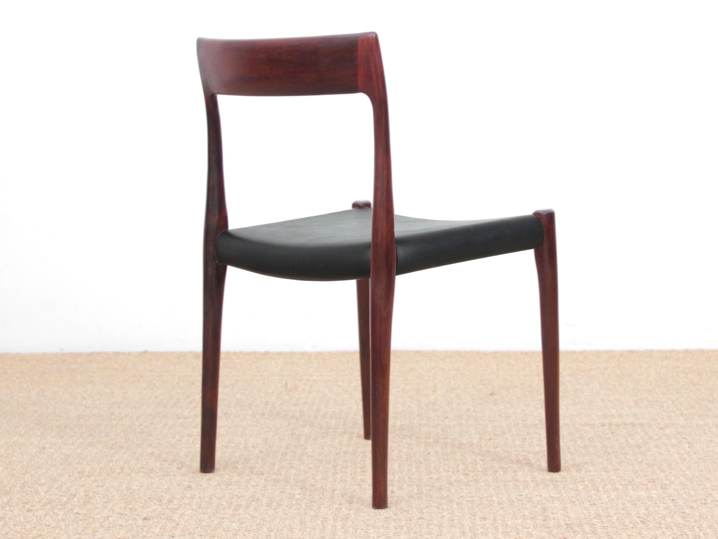 Mid-Century Modern Set of four Rosewood Dining Chairs by Niels Moller N°77 1