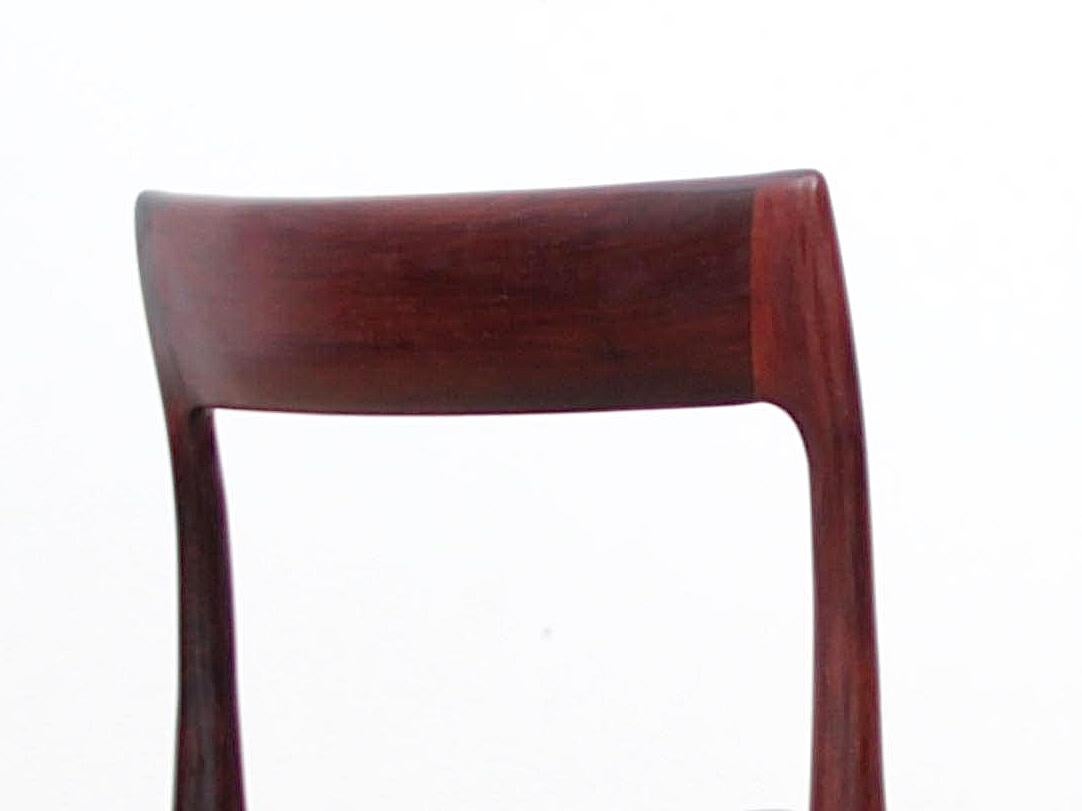 Mid-Century Modern Set of four Rosewood Dining Chairs by Niels Moller N°77 3