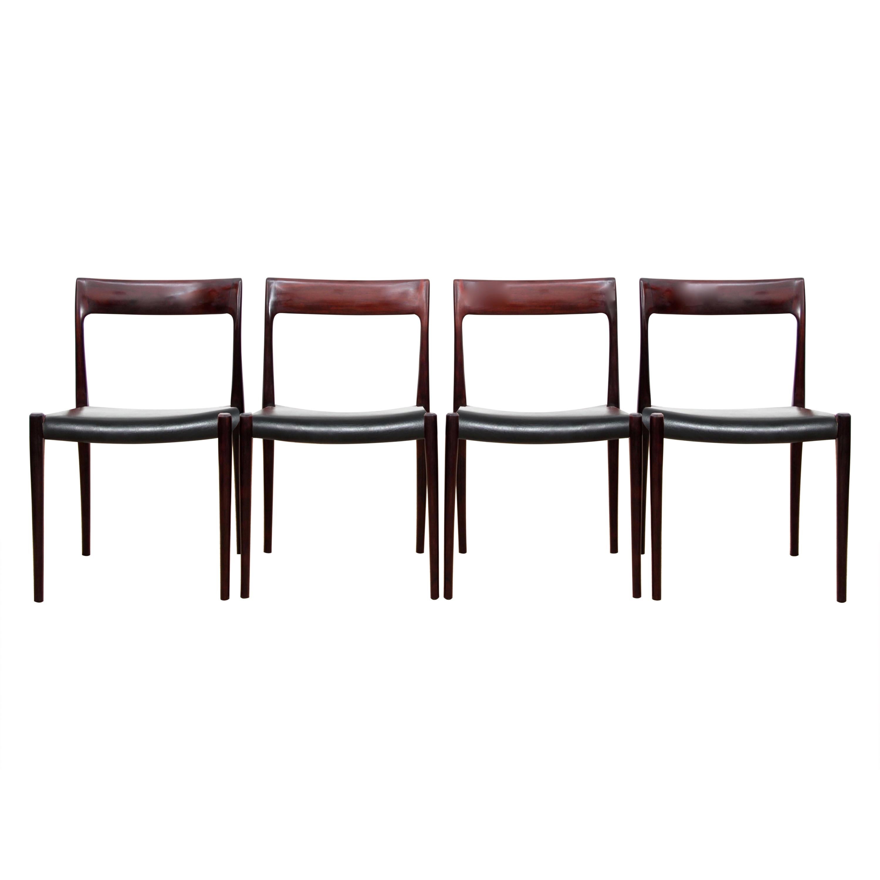 Mid-Century Modern Set of four Rosewood Dining Chairs by Niels Moller N°77