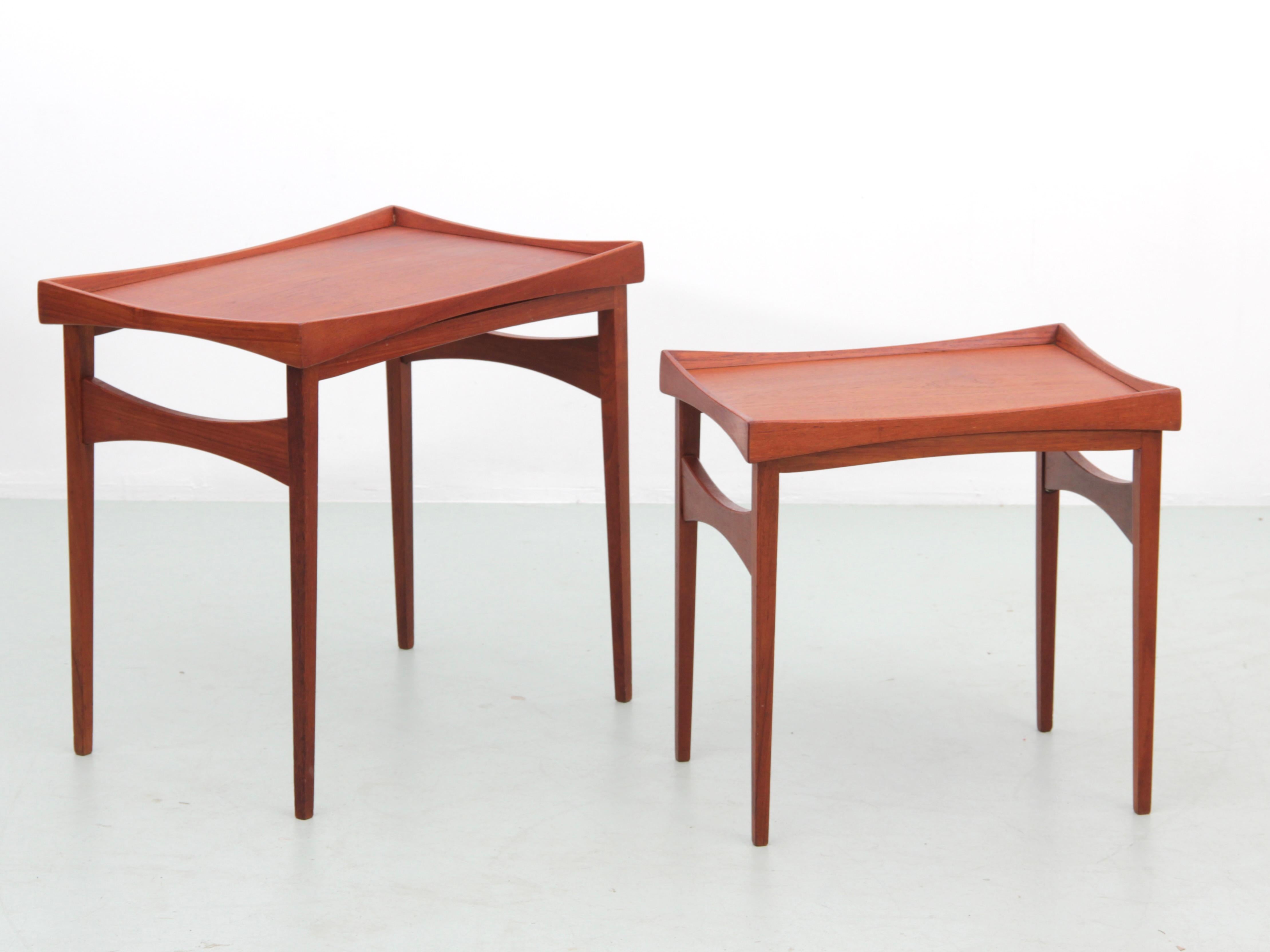 Mid-20th Century Mid-Century modern set of teak side tables with removable and reversible tray 