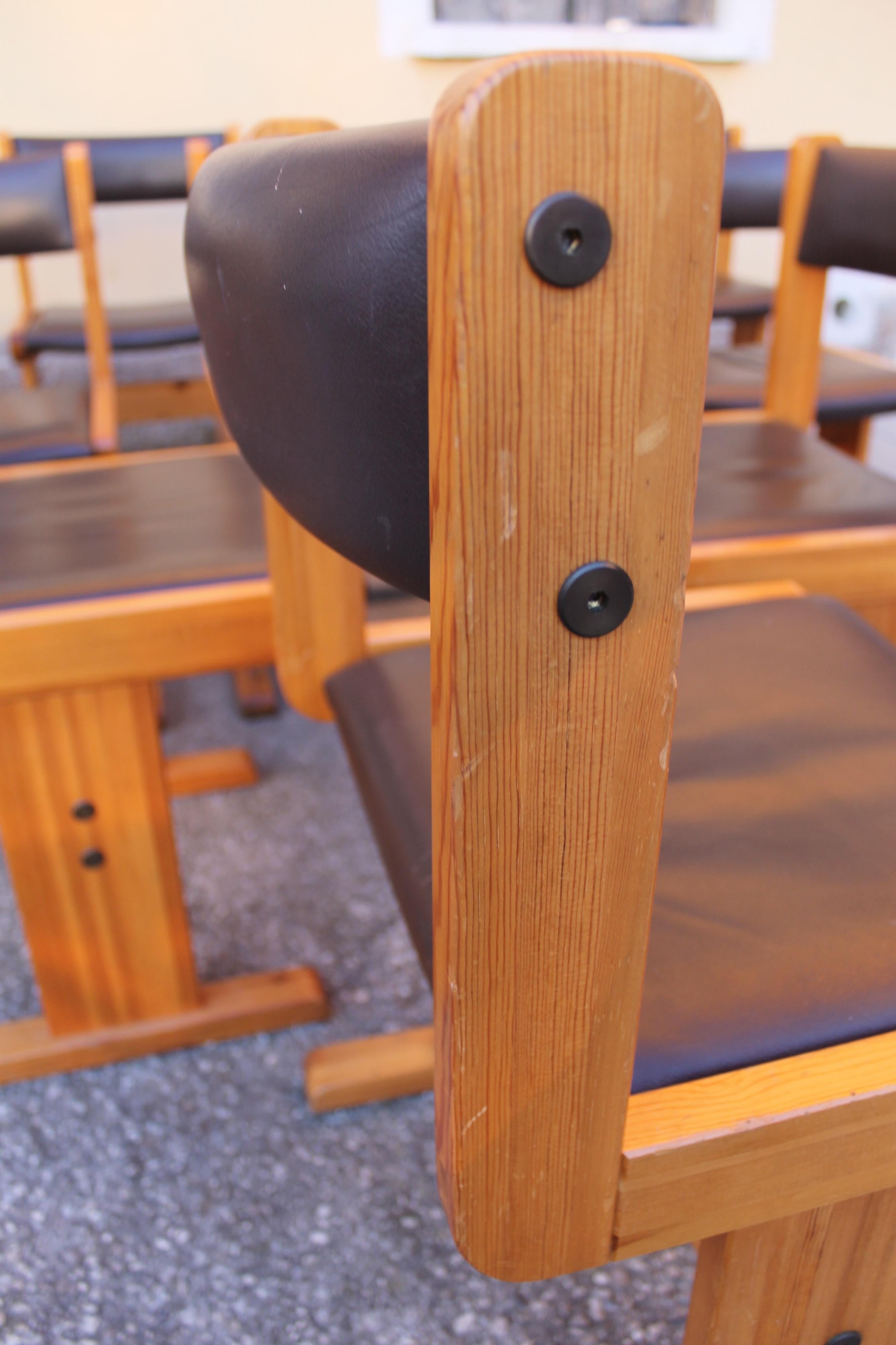 Fin du 20e siècle Mobler Gangso du milieu du siècle dernier  Dix chaises en bois naturel et en faux cuir marron, 1970 en vente