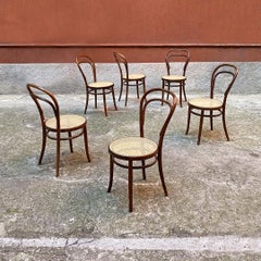 Juego de Sillas Thonet Modernas de Mediados de Siglo Modelo 214 con Paja de Viena, Década de 1940