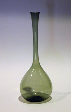 Mid-Century Modern Set of Three Art Glass Vases by Arthur Percy for Gullaskruf