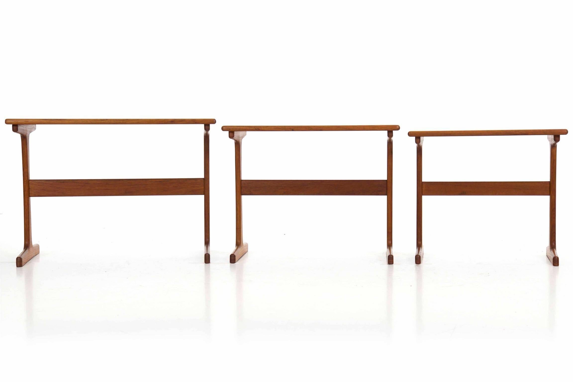 Mid-Century Modern Set of Three Teak Nesting Tables by Kai Kristiansen, Denmark In Good Condition In Shippensburg, PA