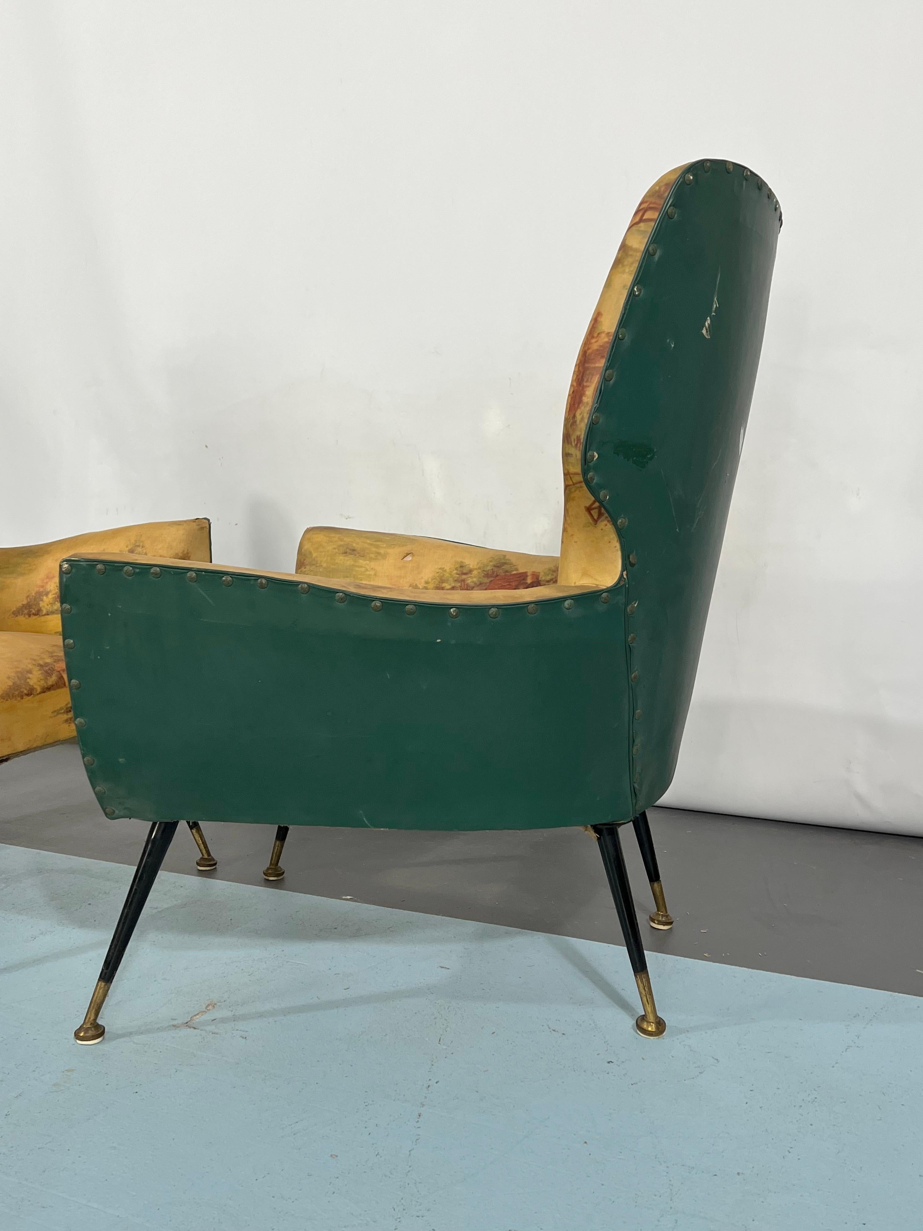 20th Century Mid-century modern set of two Italian armchairs from 50s For Sale