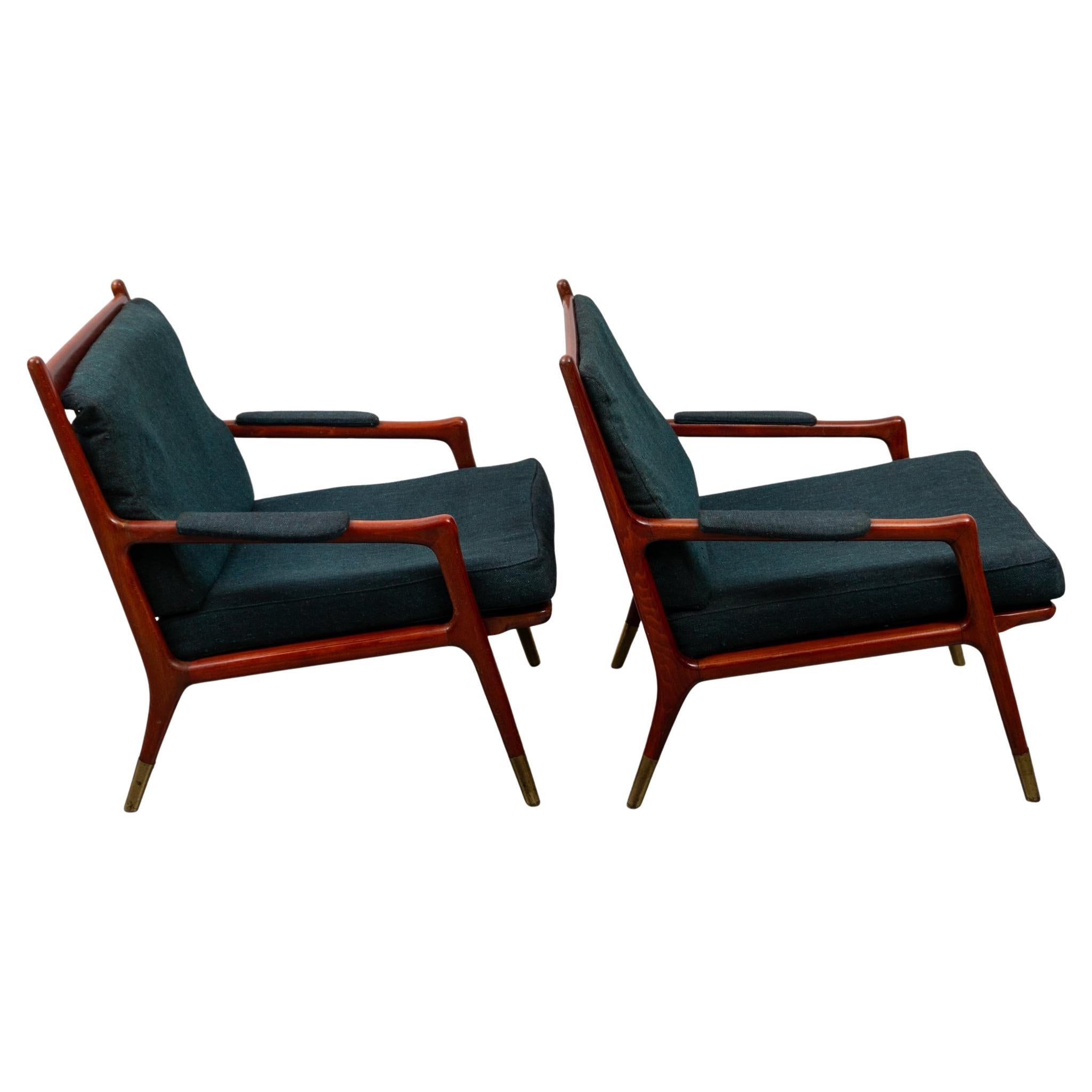 Mid-Century Modern Set of Two Lounge Chairs in Walnut and Brass, Denmark, 1960s