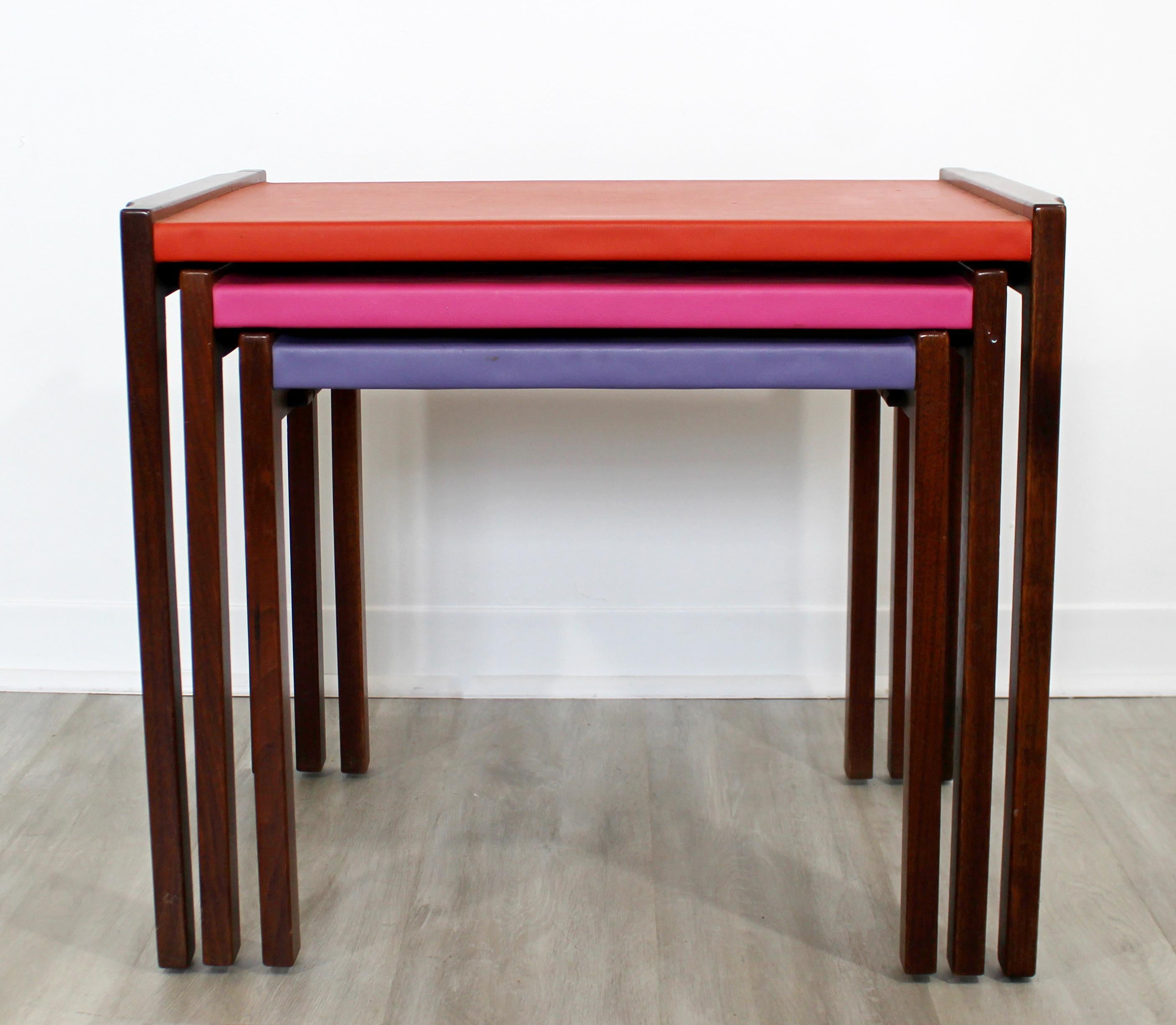 Mid-Century Modern Set of Walnut Vinyl Nesting Side Tables Jens Risom 1960s Pink 1