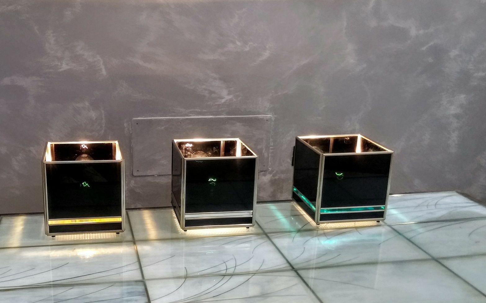 Mid-Century Modern set three cubes glass and brass, Italy, 1970s
with their clean lines and impeccable artisanal construction, these cube lights are as versatile as it beautiful, blending perfectly with any style of interior from Classic