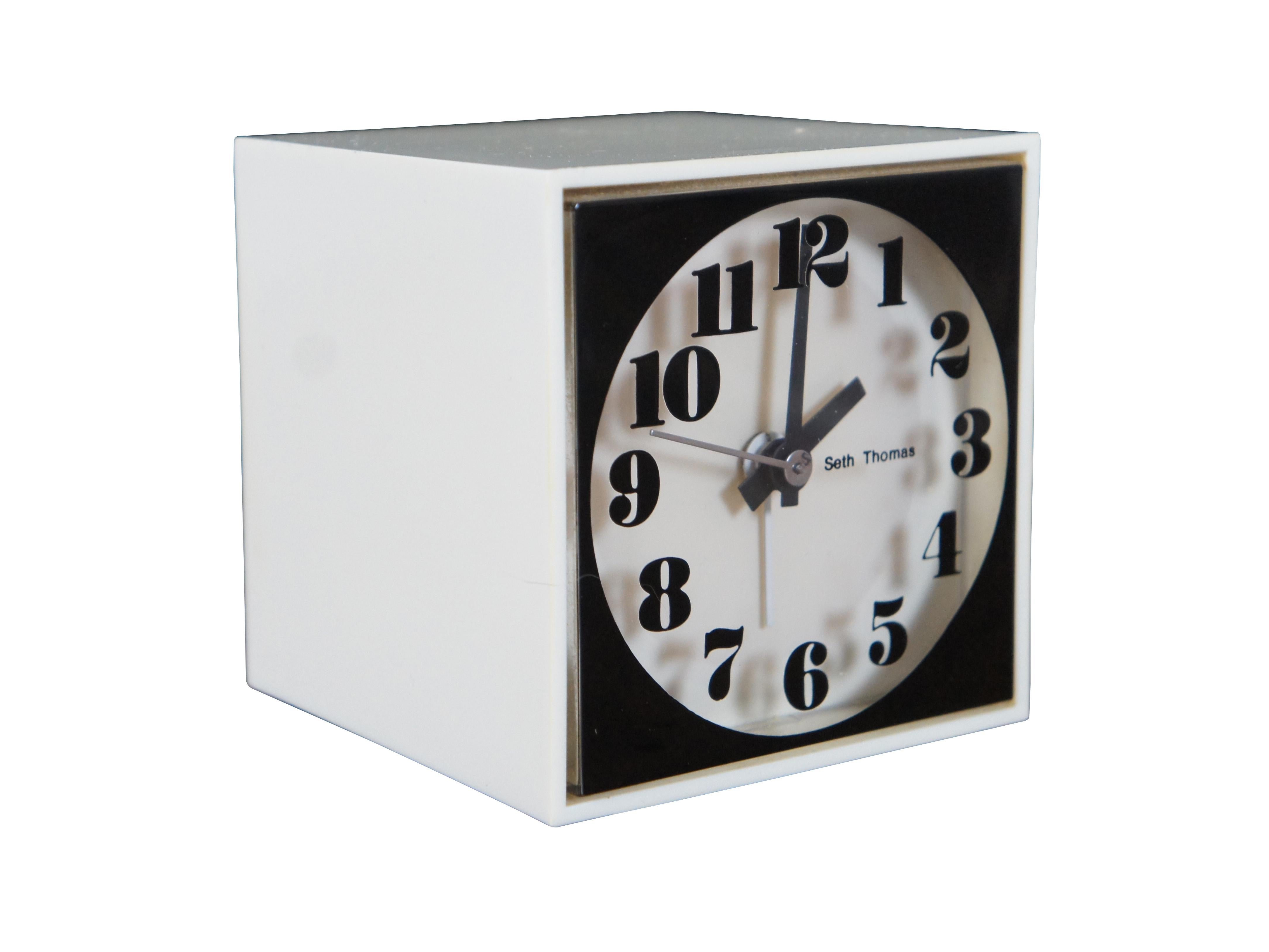 Mid-Century Modern Seth Thomas Mini-Light 0507-000 Electric Alarm Clock MCM In Good Condition In Dayton, OH