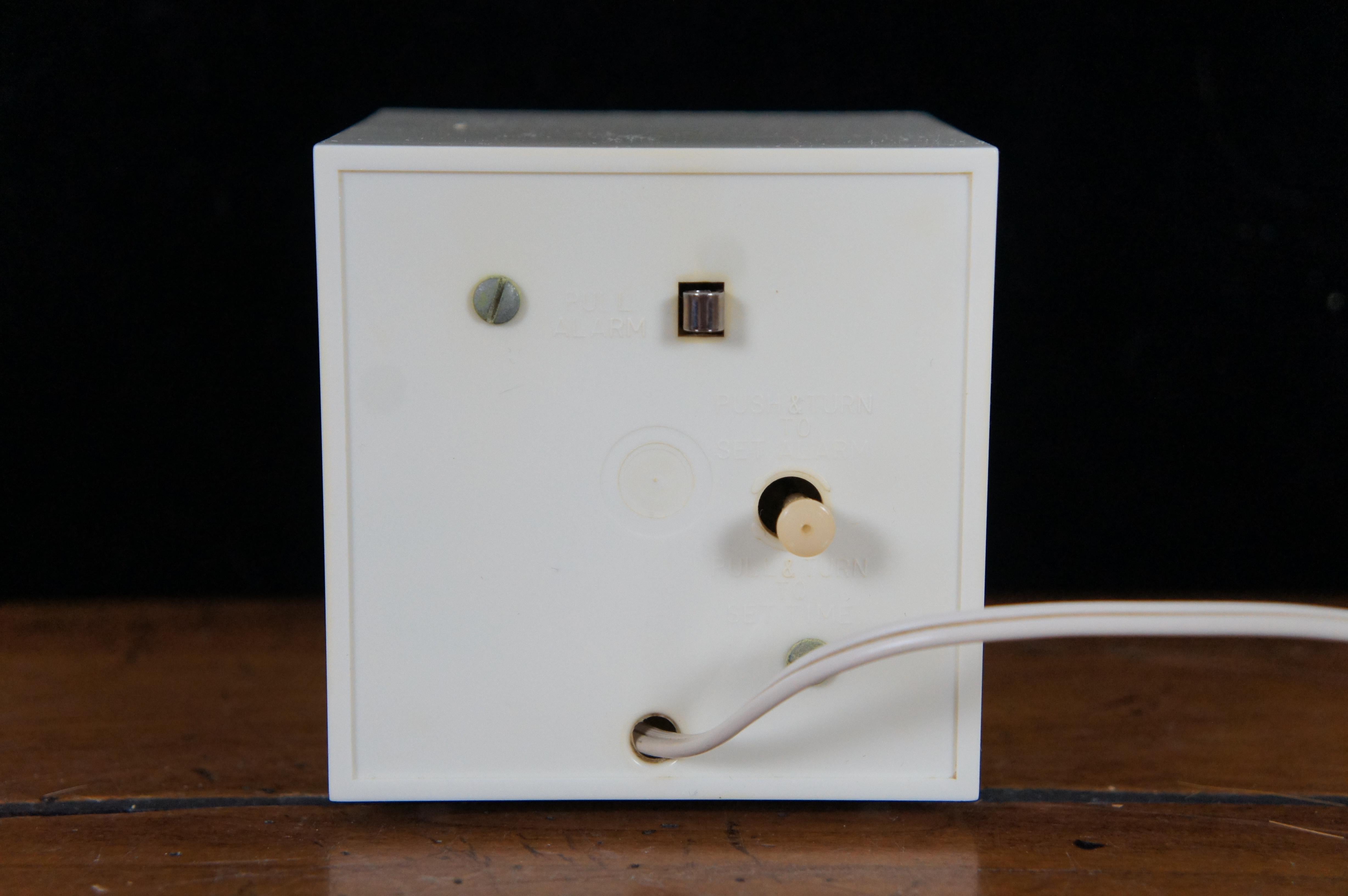 Mid-Century Modern Seth Thomas Mini-Light 0507-000 Electric Alarm Clock MCM 1