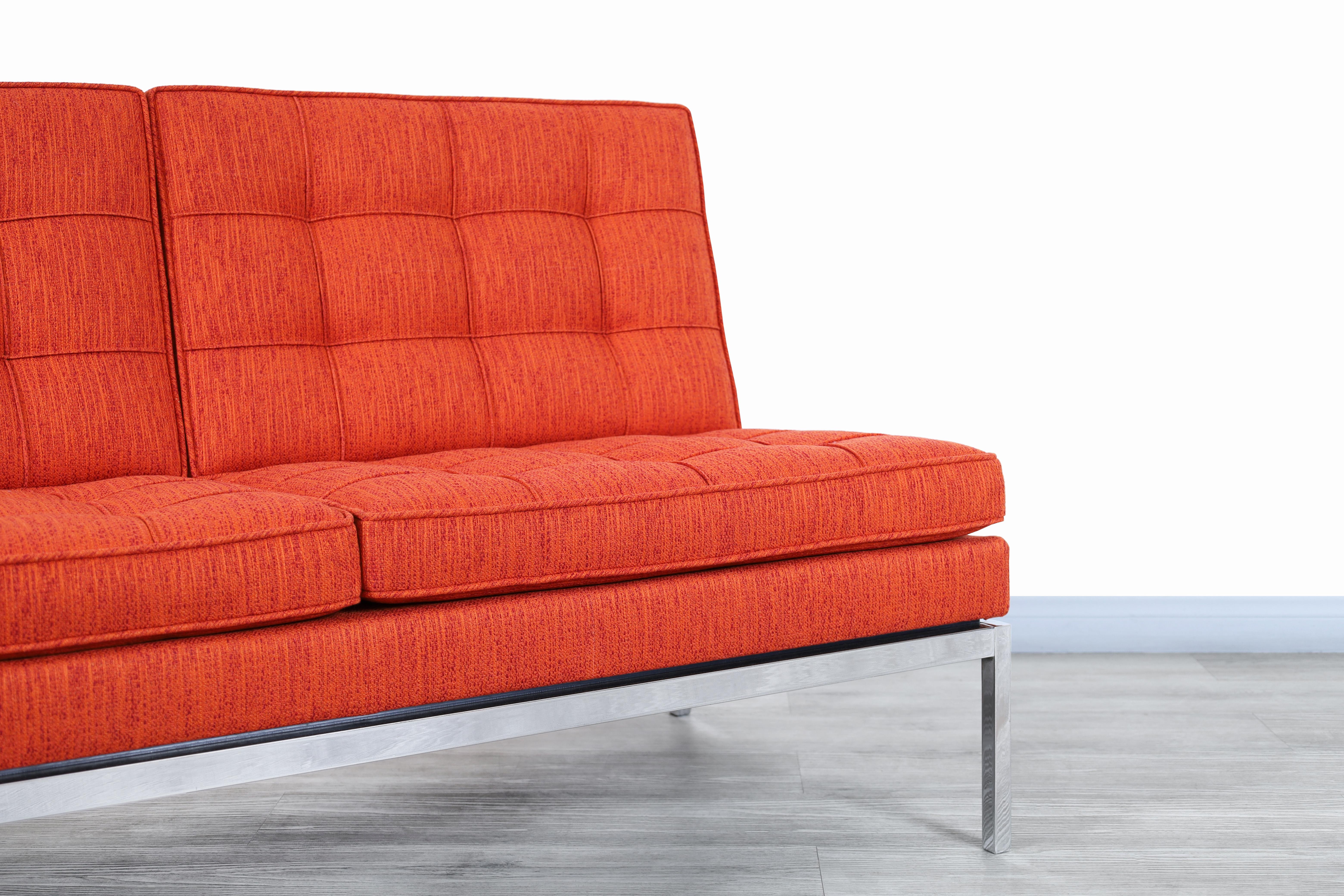 Modernes Sofa aus der Jahrhundertmitte von Florence Knoll (Stahl) im Angebot