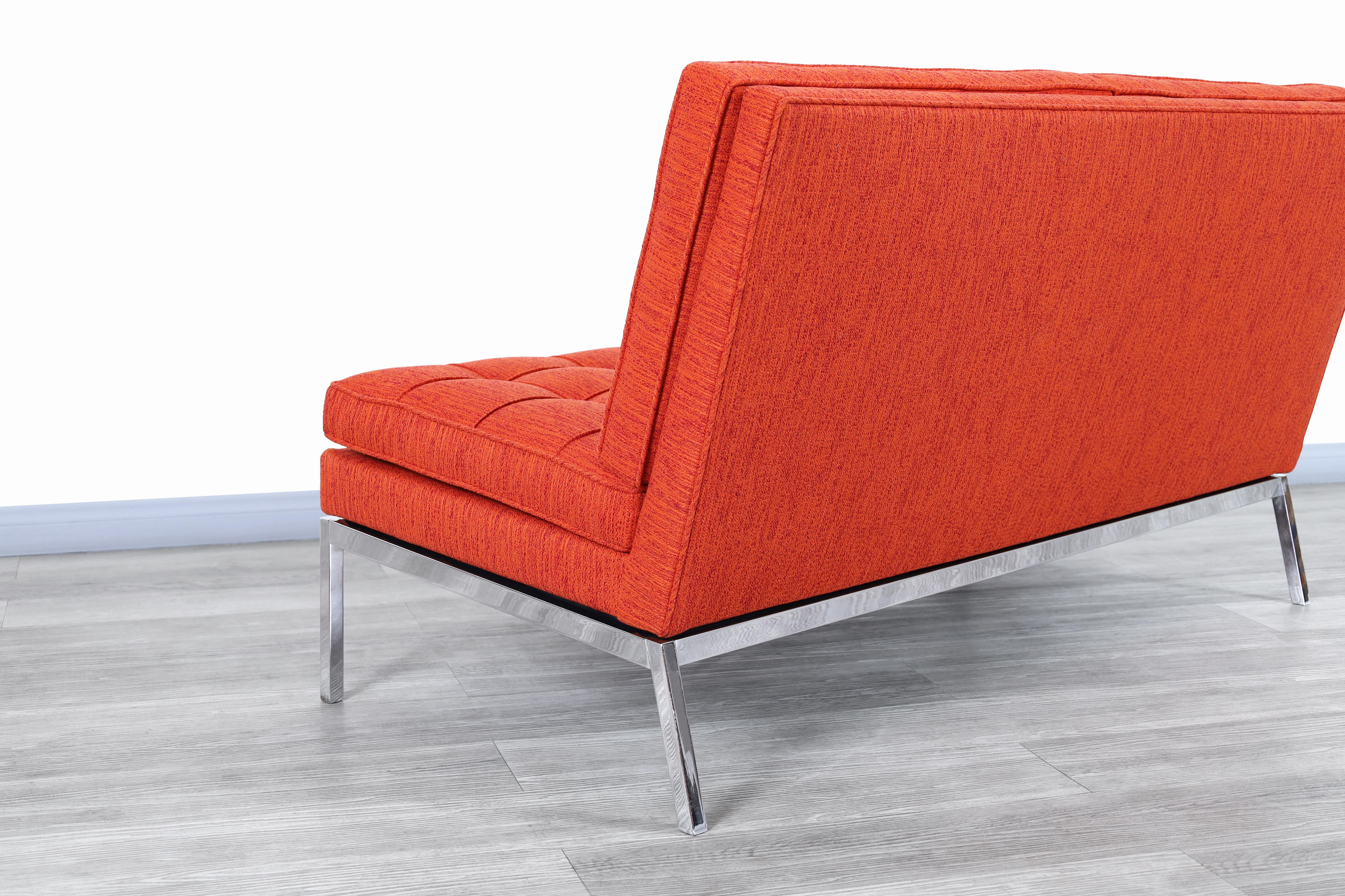 Modernes Sofa aus der Jahrhundertmitte von Florence Knoll im Angebot 2