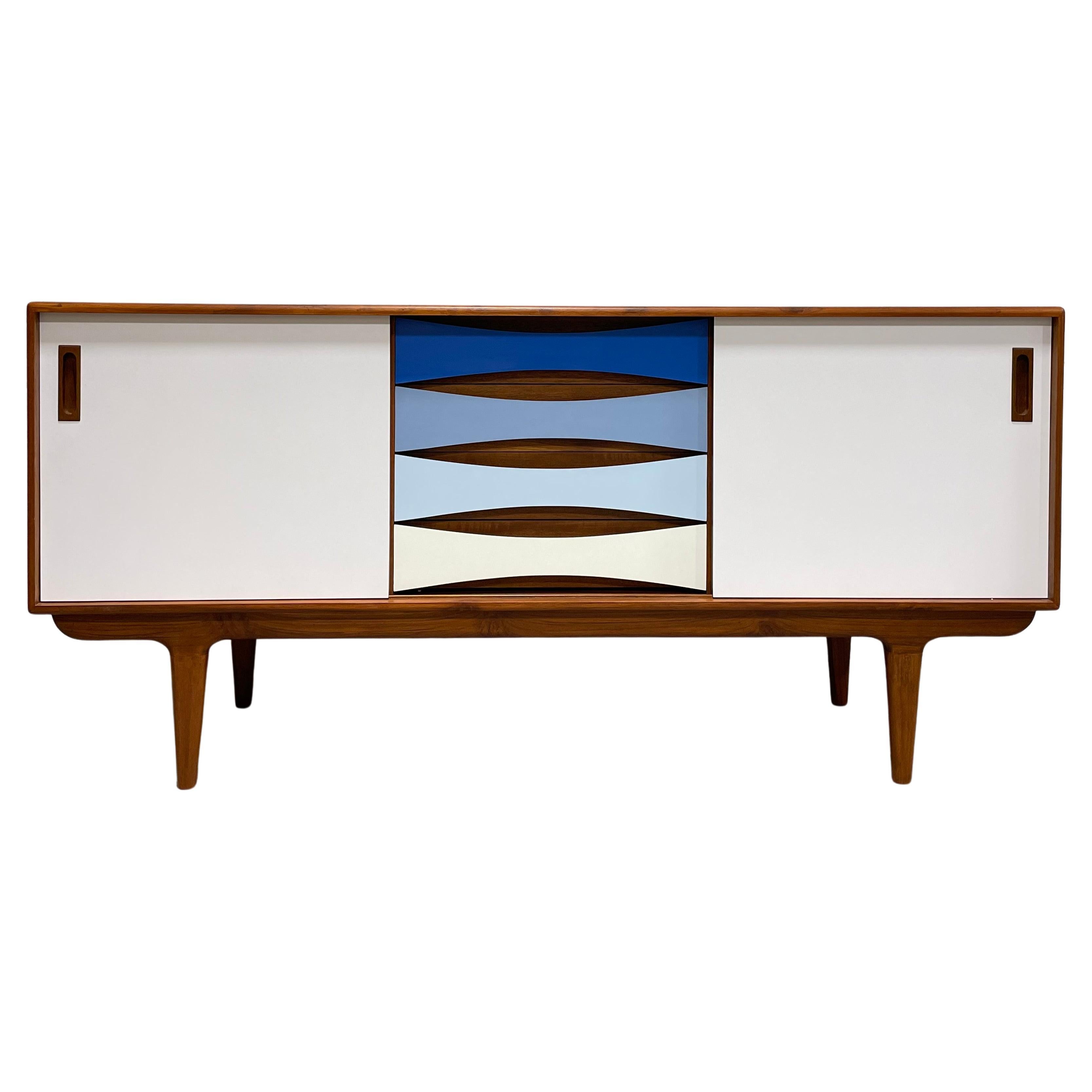 Mid-Century Modern Shades of Blue Credenza / Sideboard / Media Stand For Sale