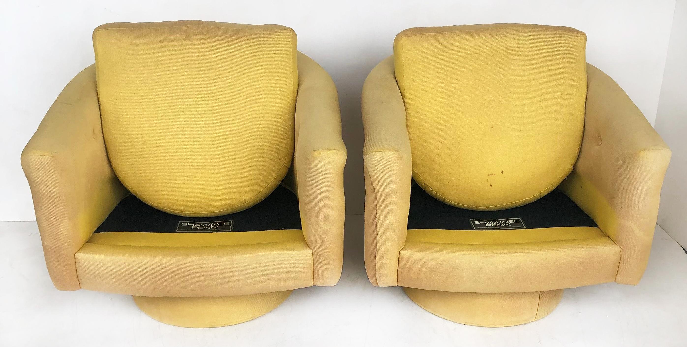 Mid-Century Modern Shawnee-Penn Swivel Club Chairs, Designer's Special Pair For Sale 4