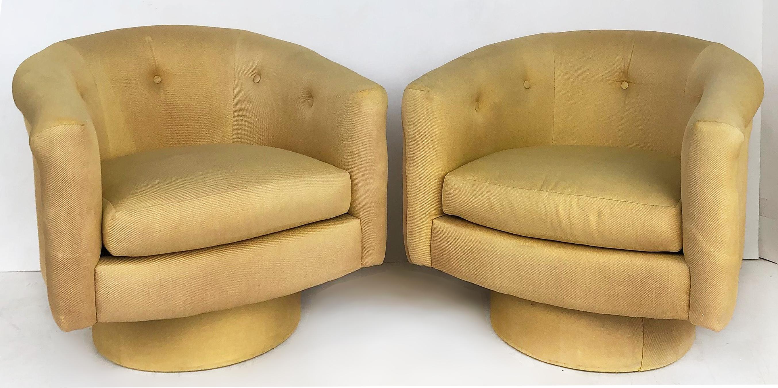American Mid-Century Modern Shawnee-Penn Swivel Club Chairs, Designer's Special Pair For Sale