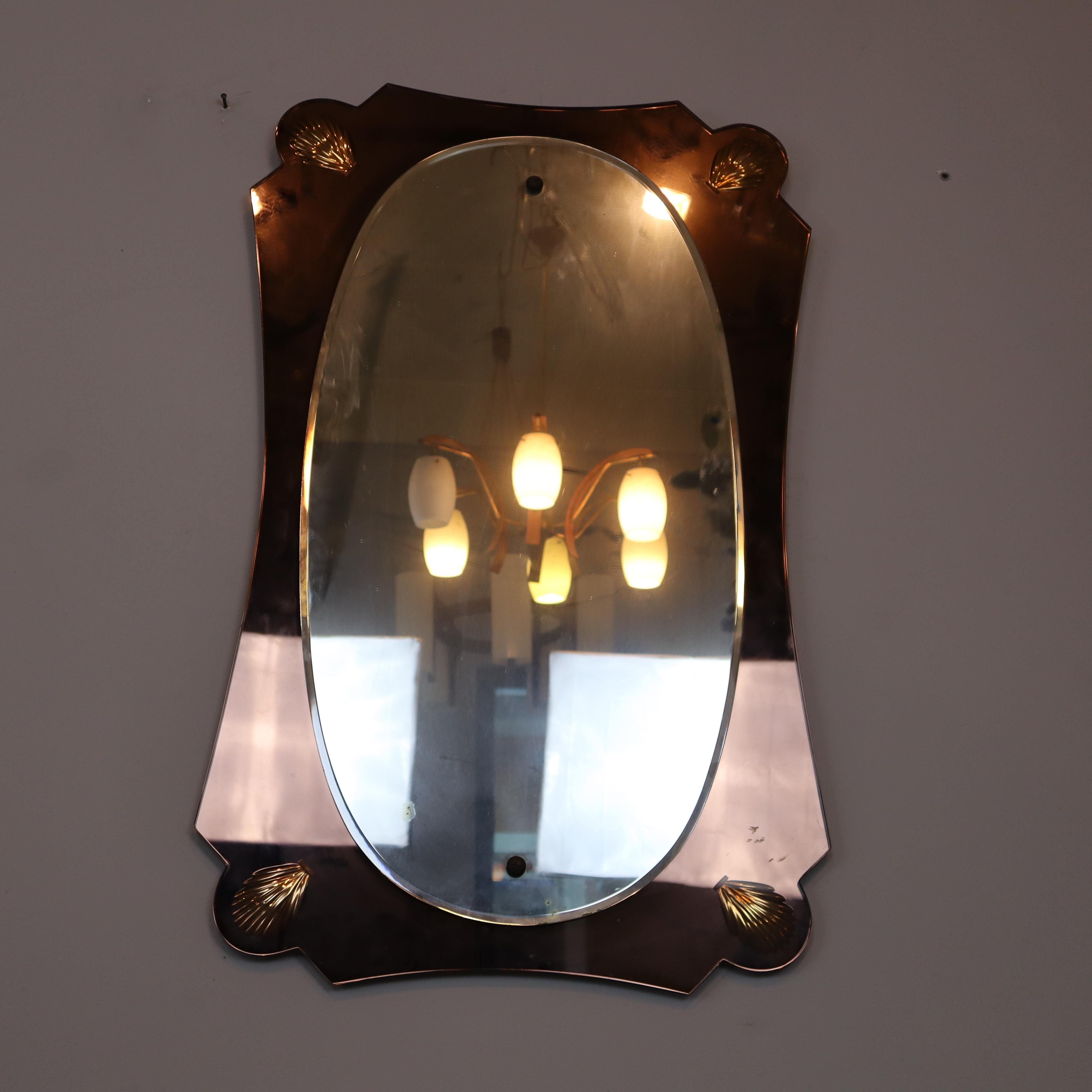 Late 20th Century Mid-century modern shell frame mirror Cristal Art style Italy 1960s For Sale