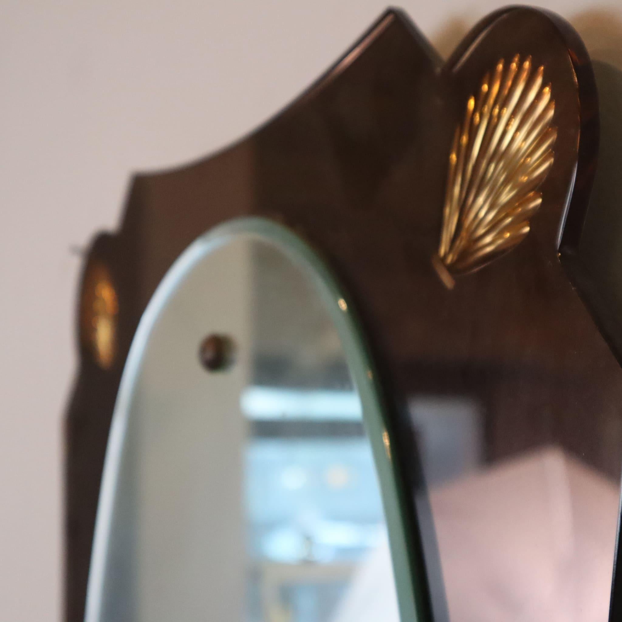 Italian Mid-century modern shell frame mirror Cristal Art style Italy 1960s For Sale