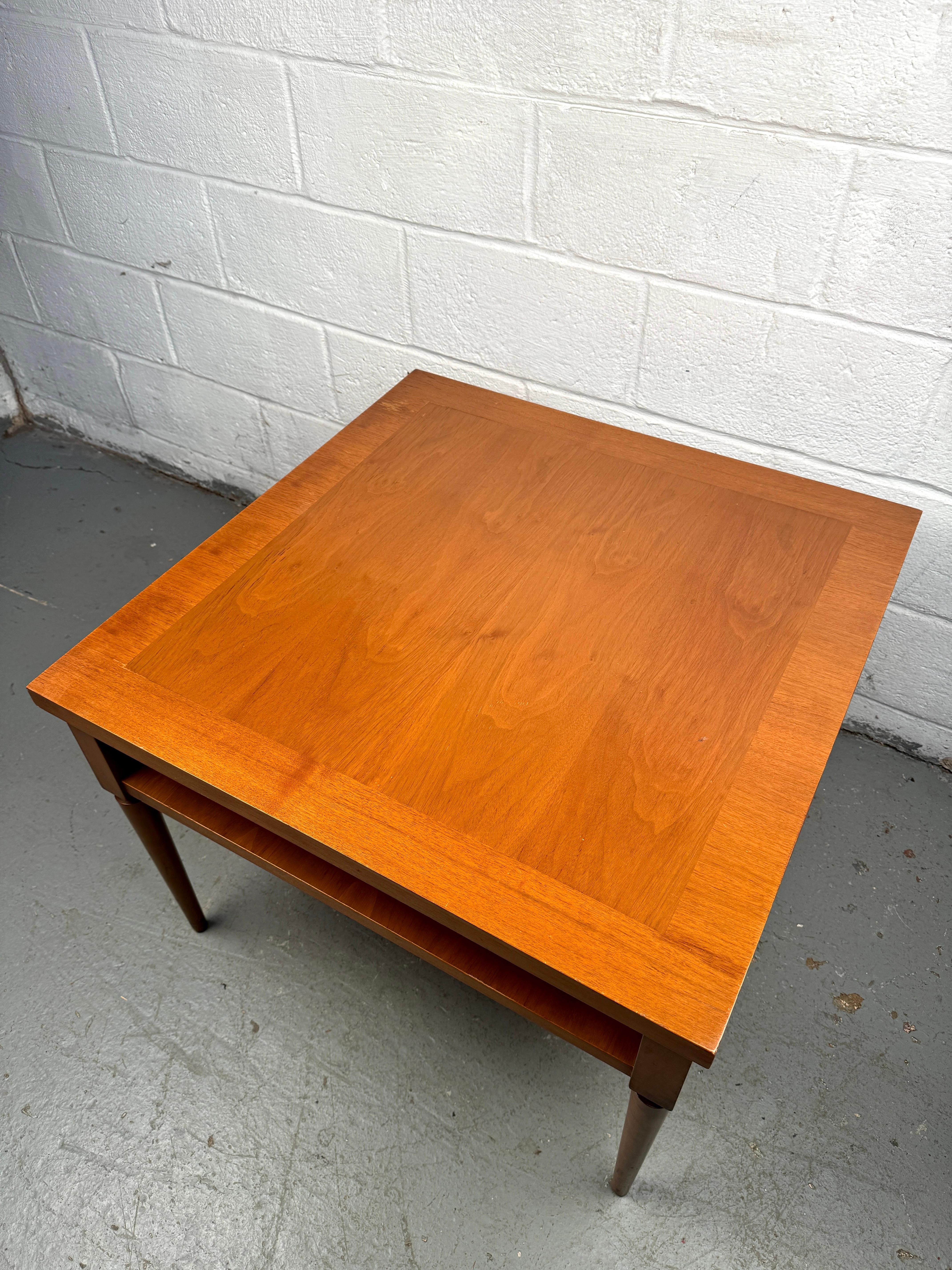 Table basse Sherry du milieu du siècle dernier par Widdcomb en vente 1