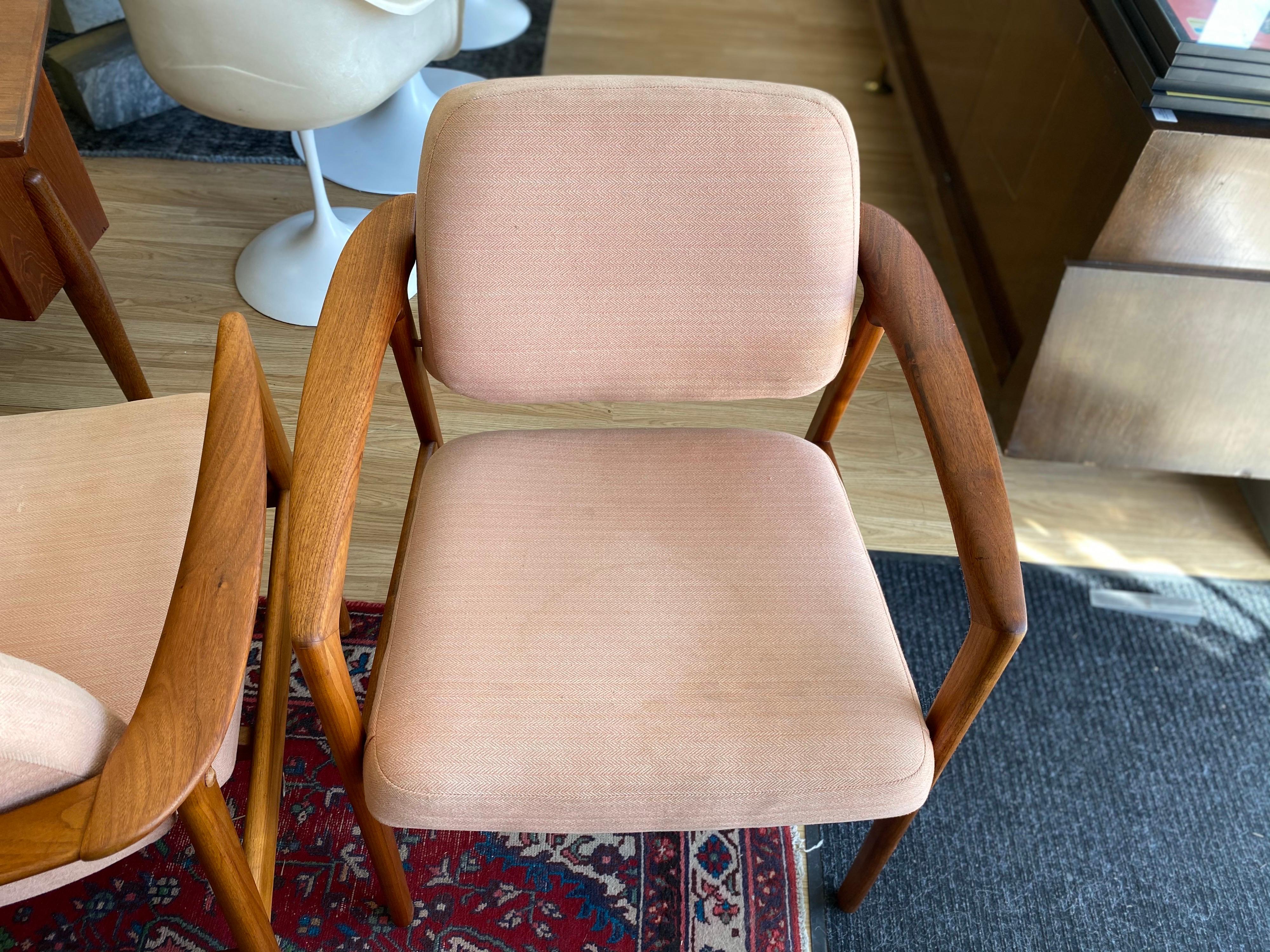 Mid-Century Modern Side Chairs by DUX 3