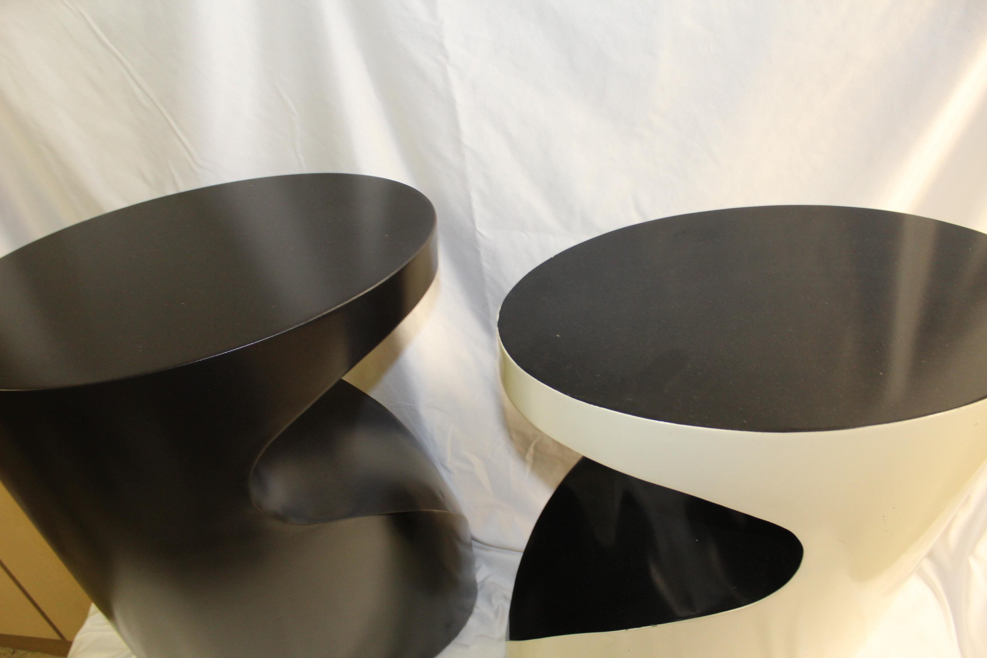 Table d'appoint The Moderns  CUSTOM MADE tout en acier en vente 5