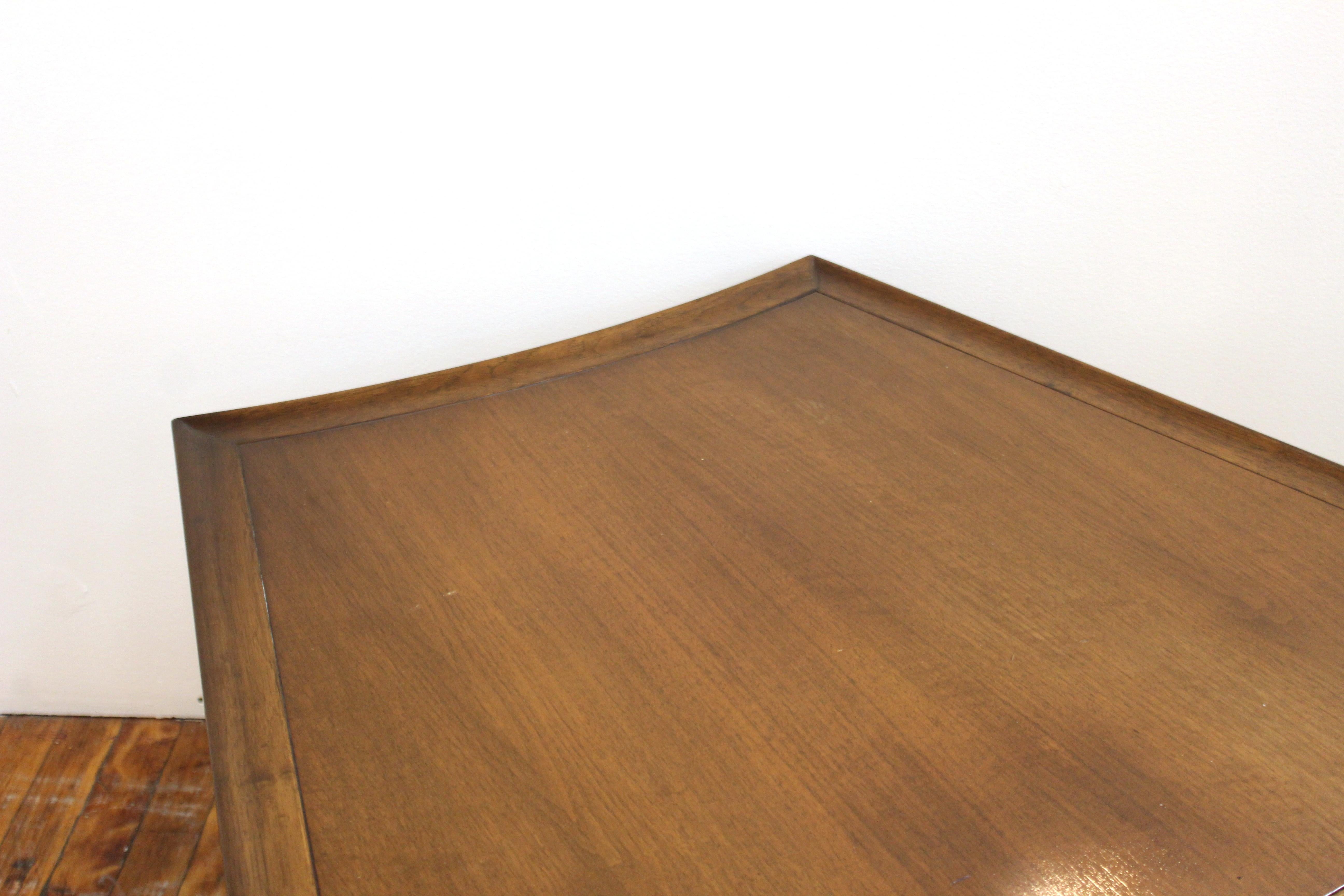 Mid-Century Modern Side Table 8