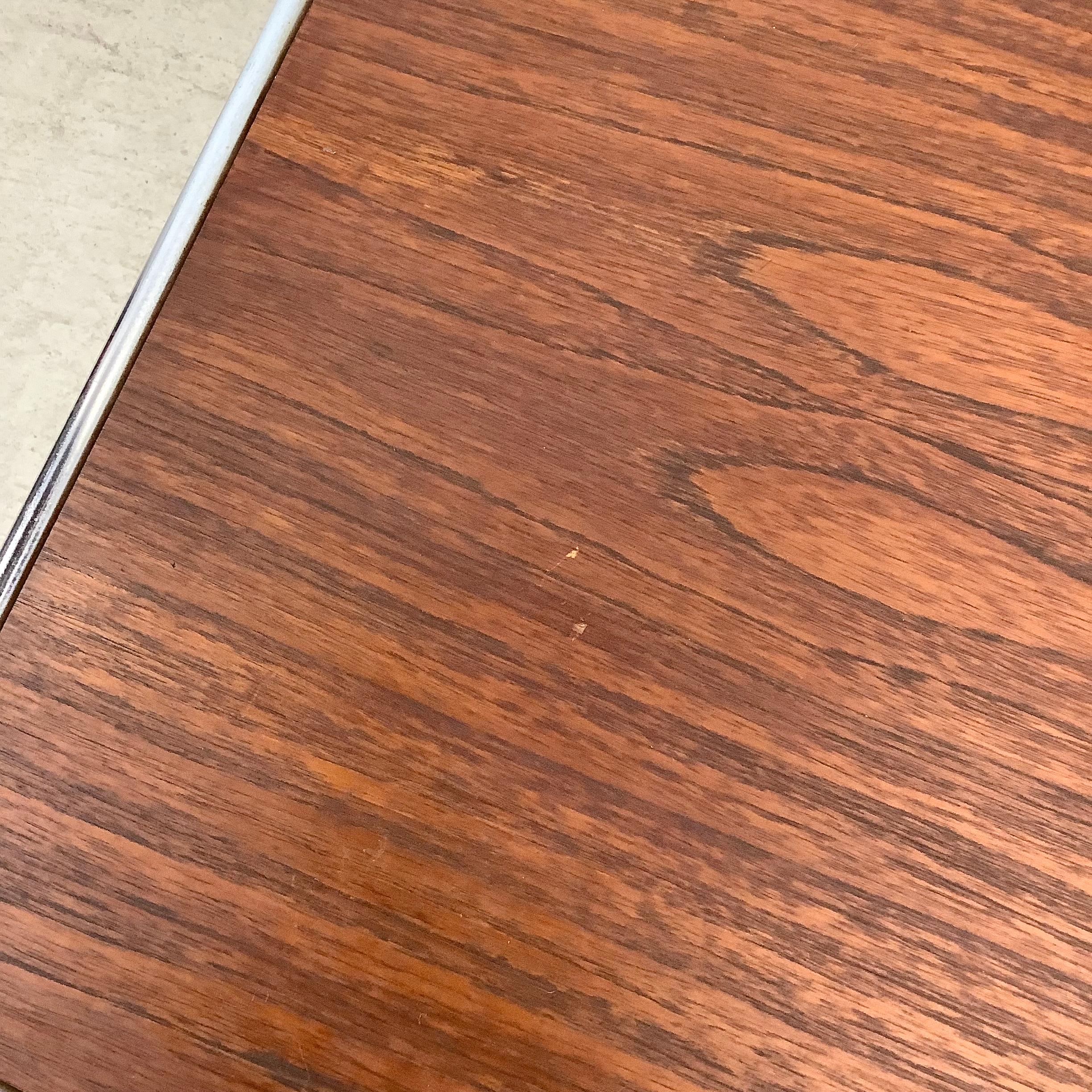 Mid-Century Modern Side Table en vente 3