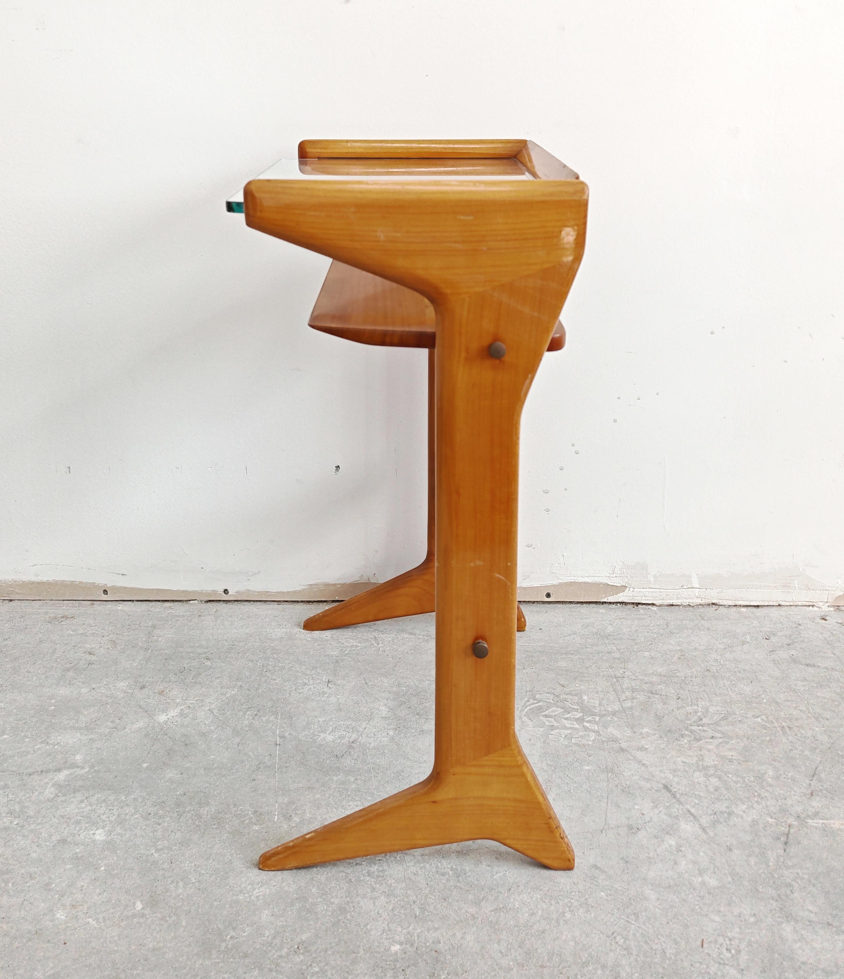 Mid-20th Century Mid Century Modern Side Table, Model No. 360, designed by Ico Parisi For Sale
