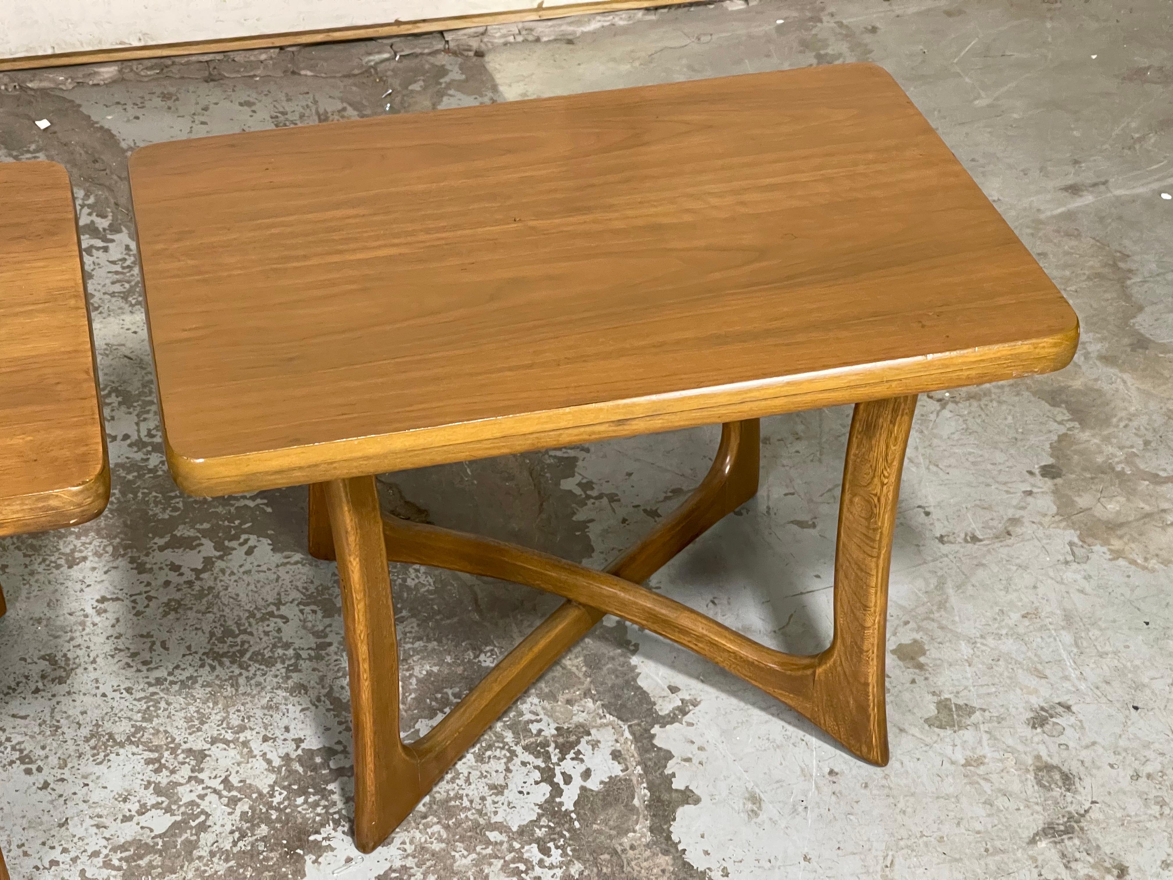 Mid-Century Modern Side Tables After Adrian Pearsall In Good Condition For Sale In Framingham, MA