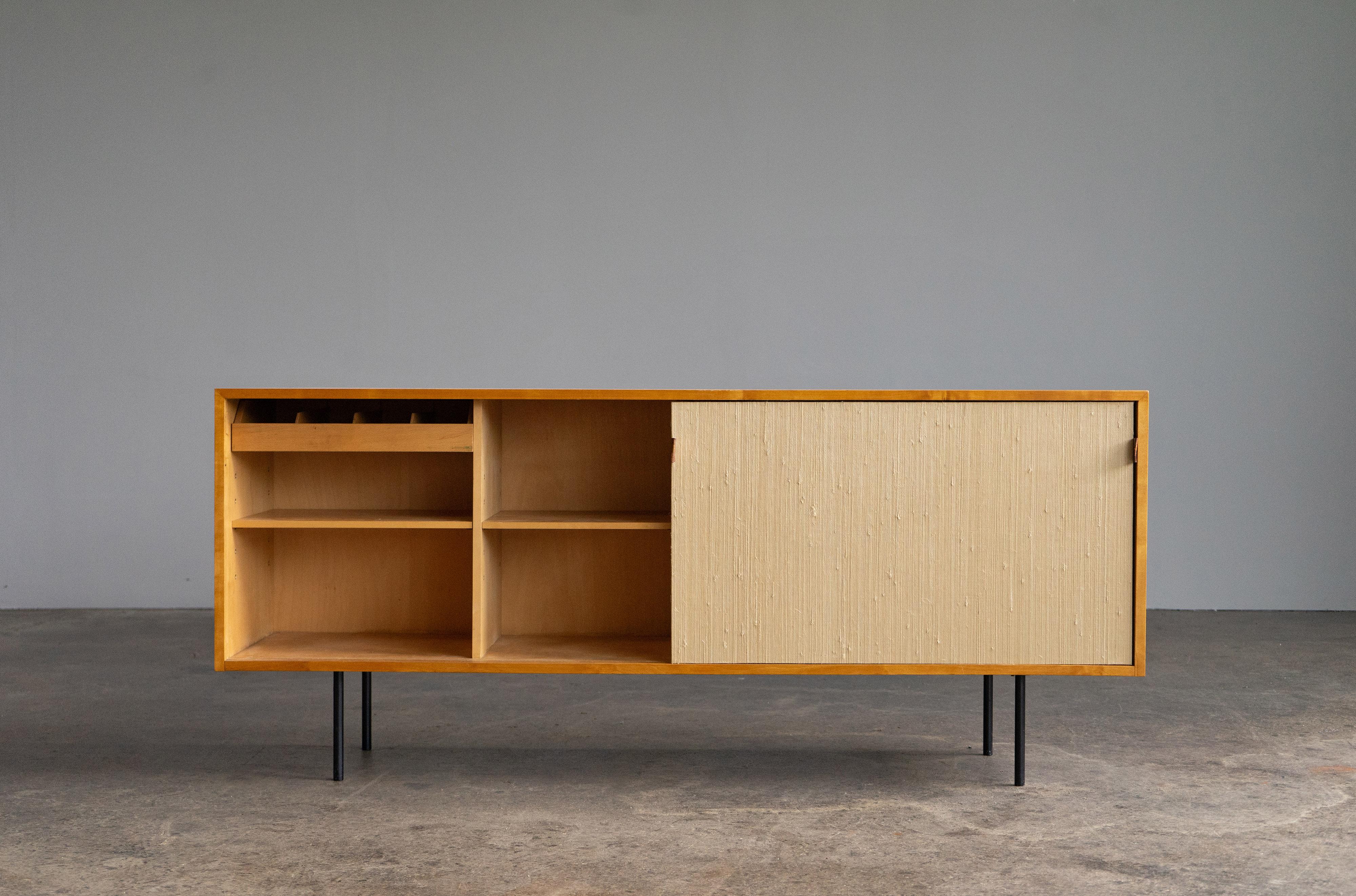 Mid-Century Modern Sideboard 116 by Florence Knoll for Knoll International, 1952 5