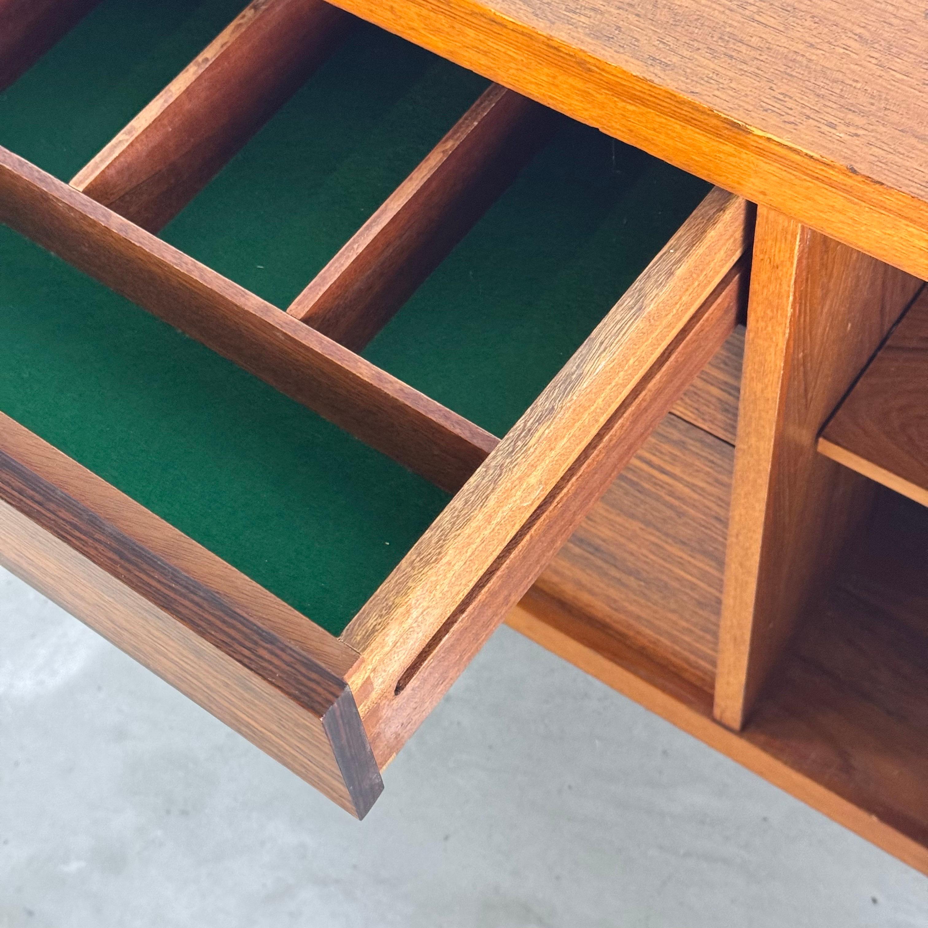Enfilade moderne du milieu du siècle dernier de George Coslin pour 3V Arredamenti, Italie, années 1960 en vente 7