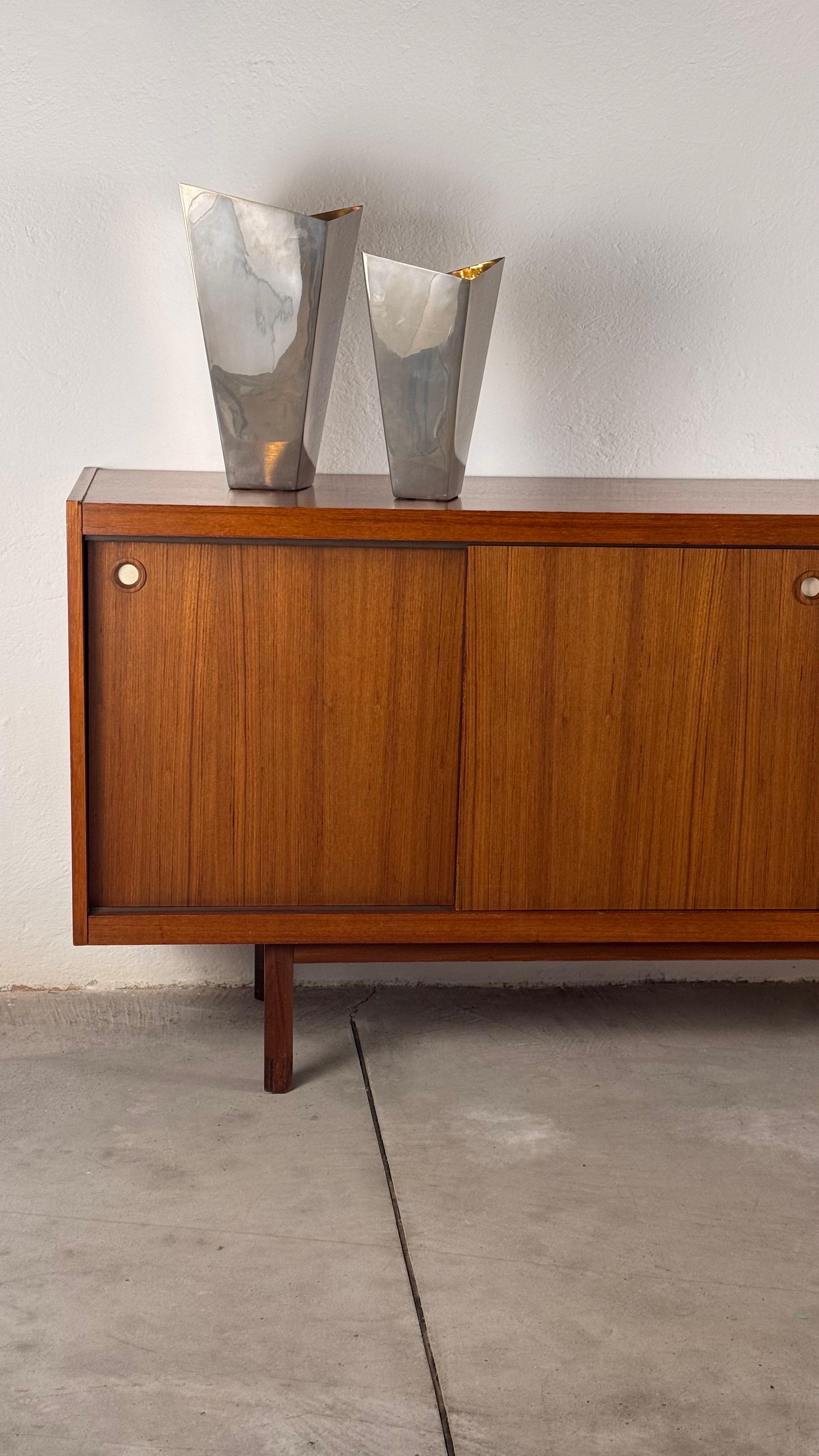 Fait main Enfilade moderne du milieu du siècle dernier de George Coslin pour 3V Arredamenti, Italie, années 1960 en vente