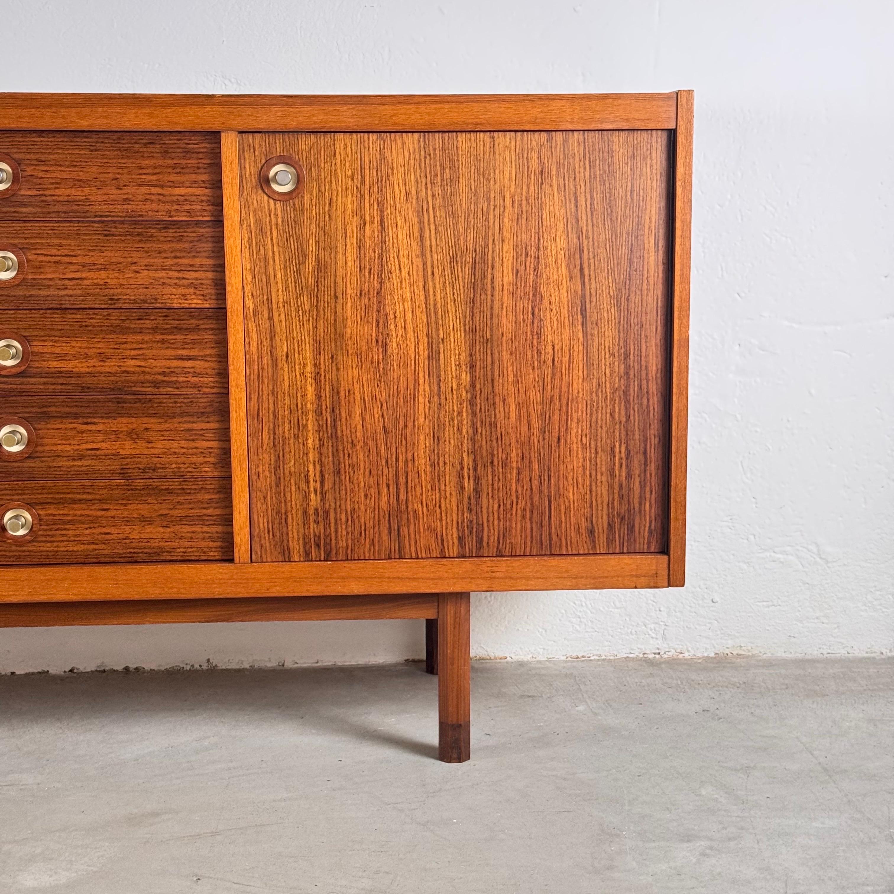 Enfilade moderne du milieu du siècle dernier de George Coslin pour 3V Arredamenti, Italie, années 1960 Bon état - En vente à Bagnolo Mella, Brescia