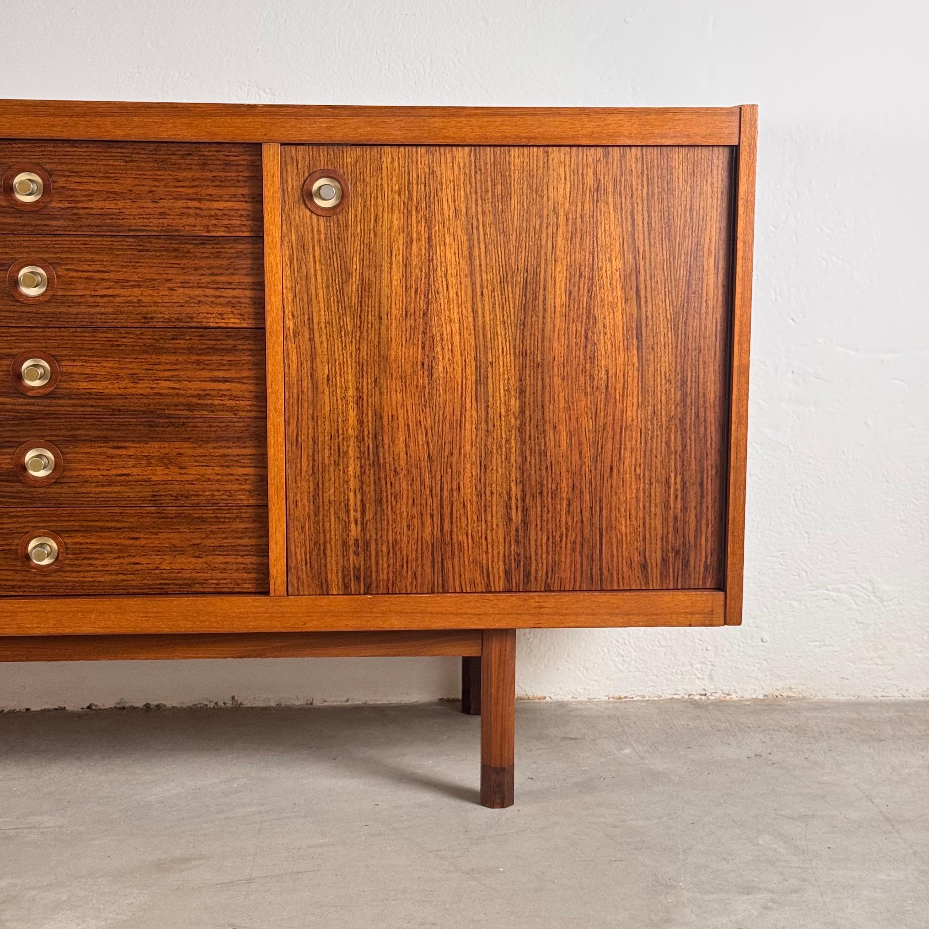 Milieu du XXe siècle Enfilade moderne du milieu du siècle dernier de George Coslin pour 3V Arredamenti, Italie, années 1960 en vente