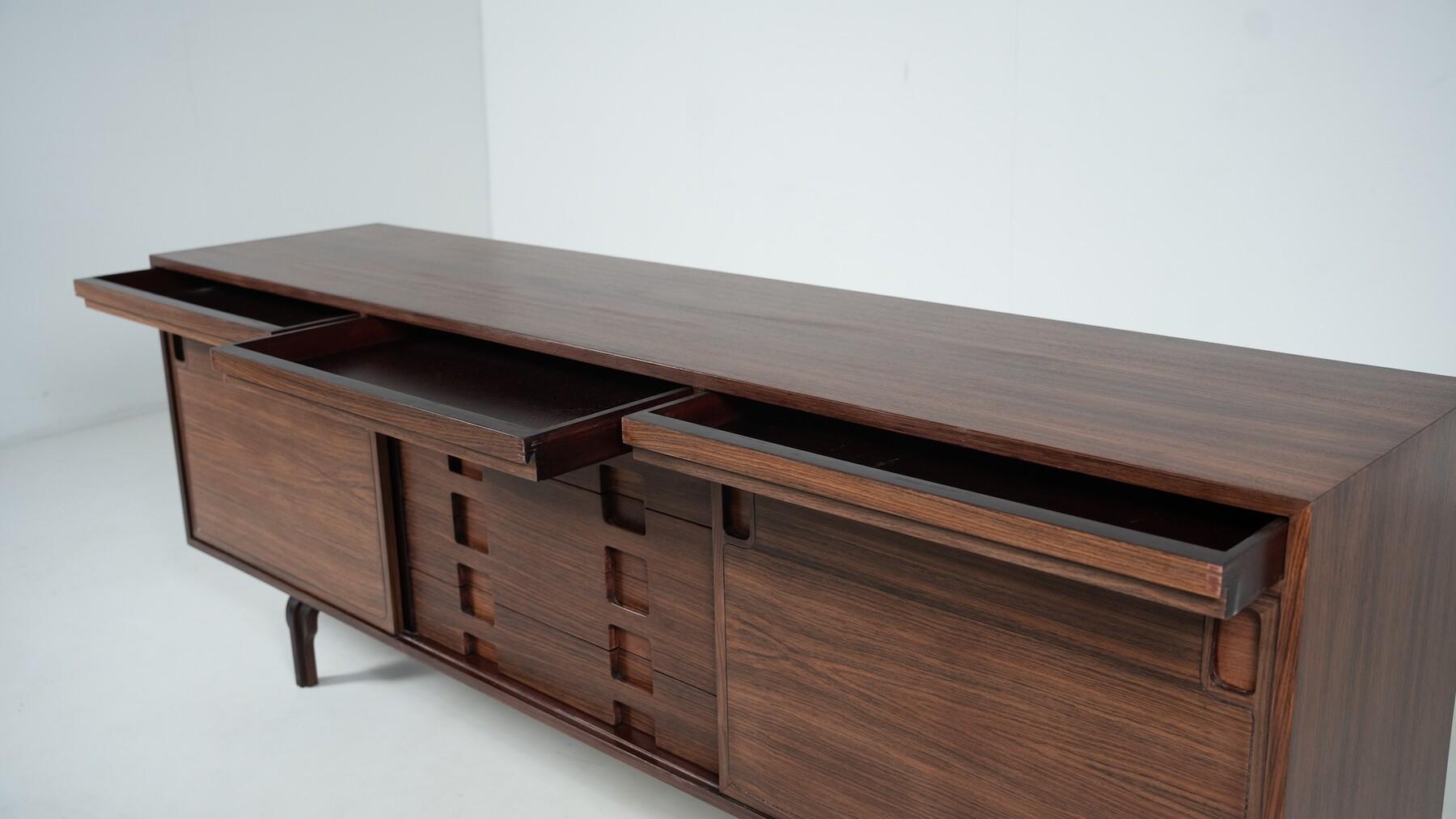 Modernes Sideboard der Jahrhundertmitte von Renato Magri für Cantieri Carugati, Italien, 1960er Jahre im Angebot 4