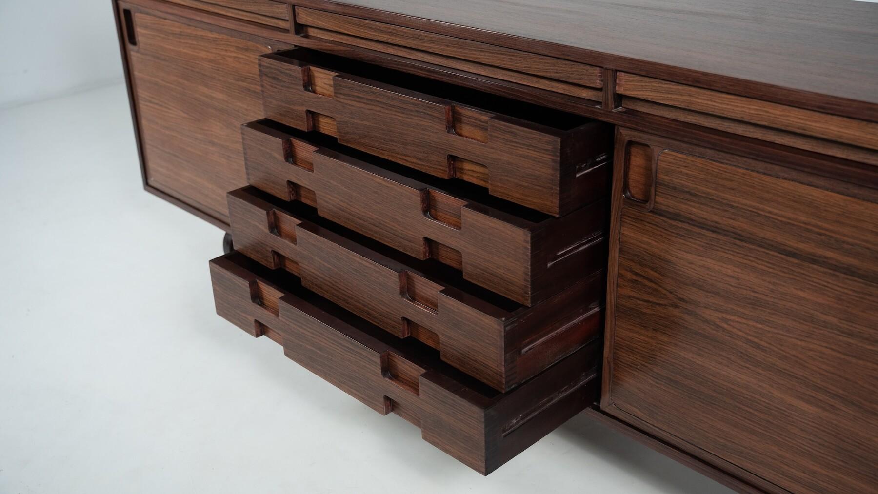 Modernes Sideboard der Jahrhundertmitte von Renato Magri für Cantieri Carugati, Italien, 1960er Jahre im Angebot 9