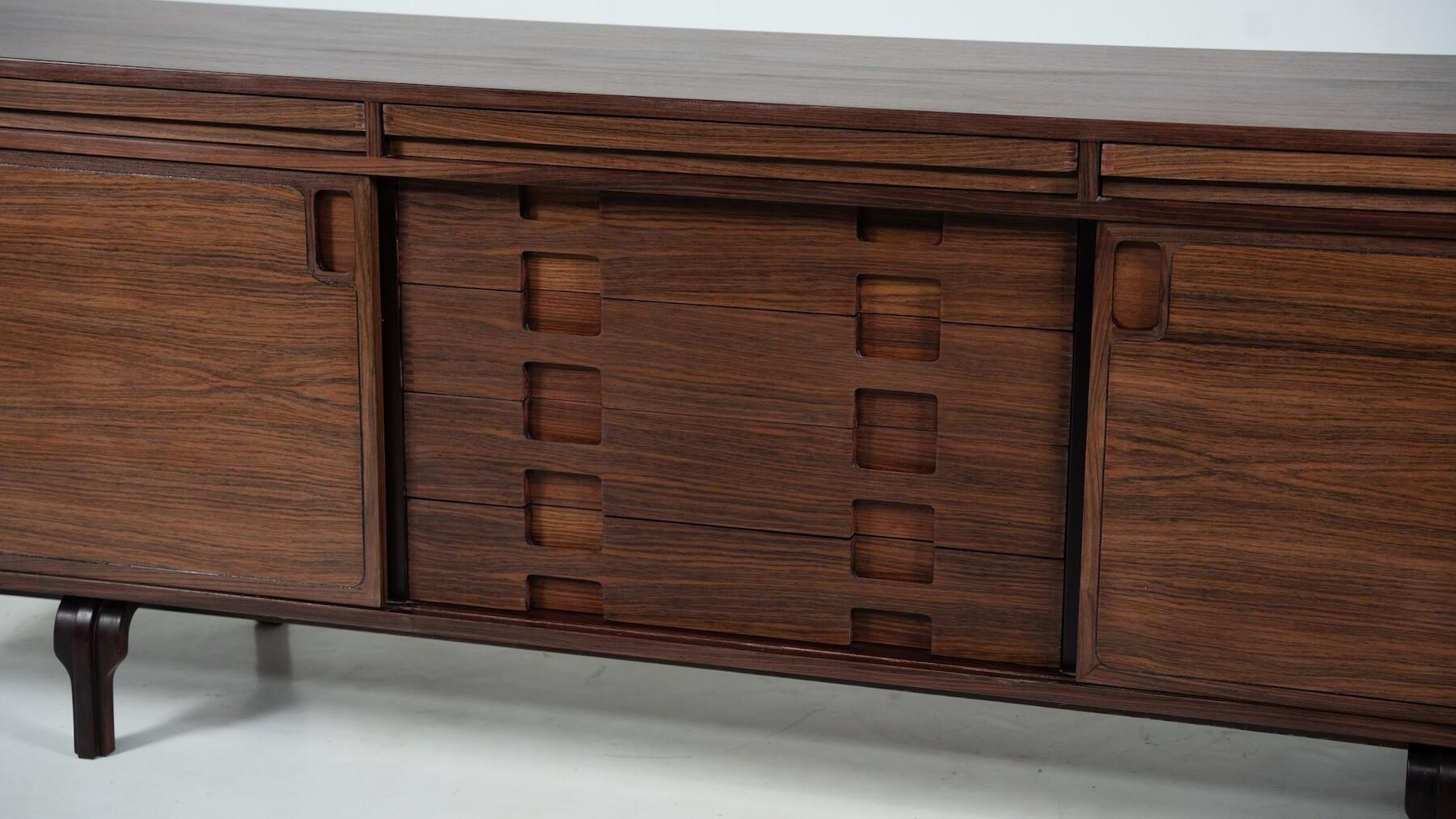 Modernes Sideboard der Jahrhundertmitte von Renato Magri für Cantieri Carugati, Italien, 1960er Jahre (Italienisch) im Angebot