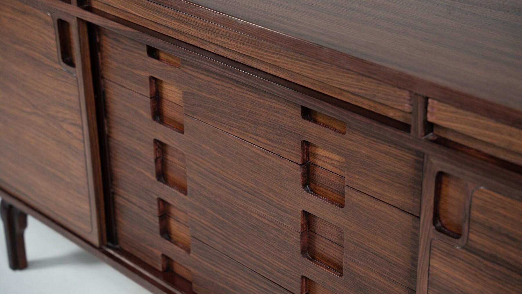 Modernes Sideboard der Jahrhundertmitte von Renato Magri für Cantieri Carugati, Italien, 1960er Jahre (20. Jahrhundert) im Angebot
