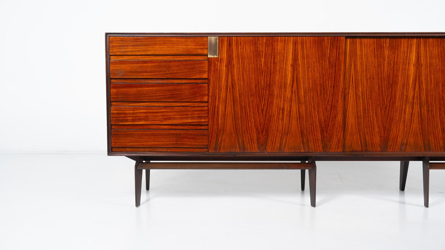 Credenza moderna di metà secolo di Vittorio Dassi, Italia, anni '50 in vendita 7