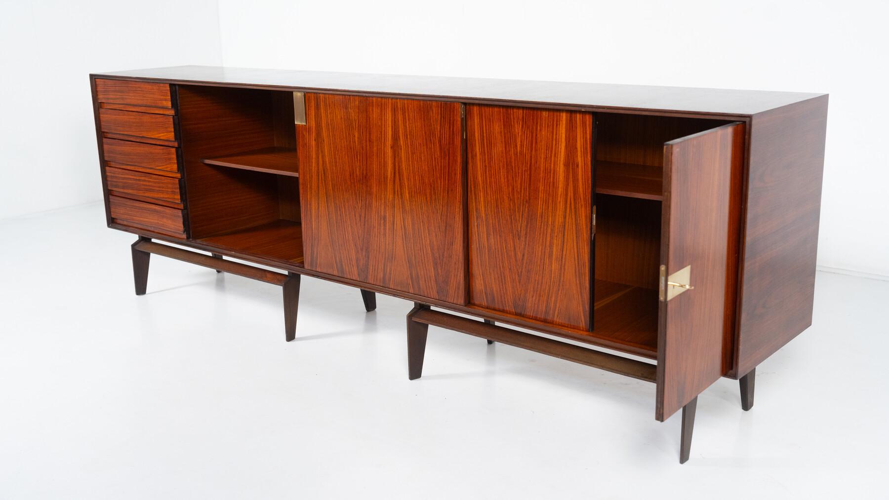Credenza moderna di metà secolo di Vittorio Dassi, Italia, anni '50 in vendita 9