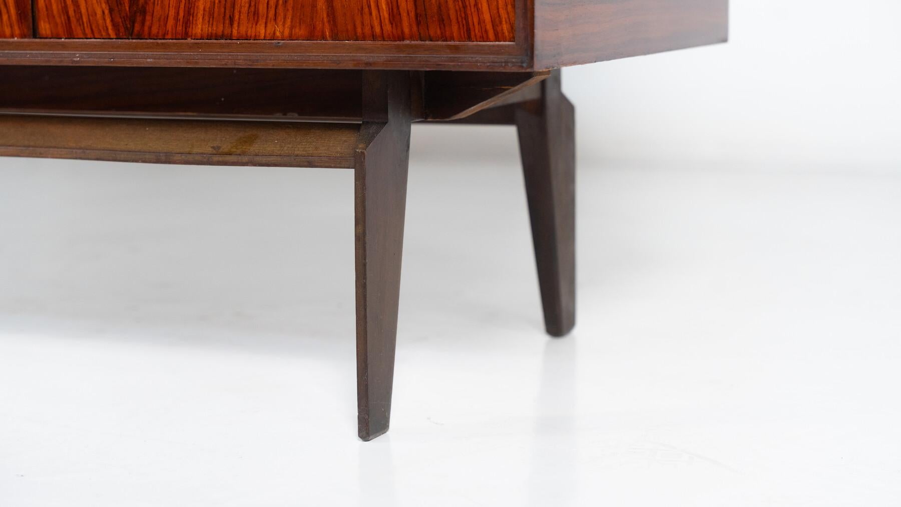 Credenza moderna di metà secolo di Vittorio Dassi, Italia, anni '50 in vendita 12