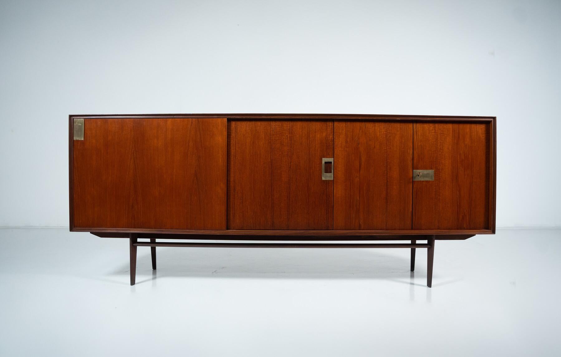 Mid-Century Modern Sideboard by Vittorio Dassi, Italy, 1950s

Vittorio Dassi was an Italian furniture designer and manufacturer who was active from the 1950s to the 1970s. Dassi was born in 1923 and established his own furniture company in the