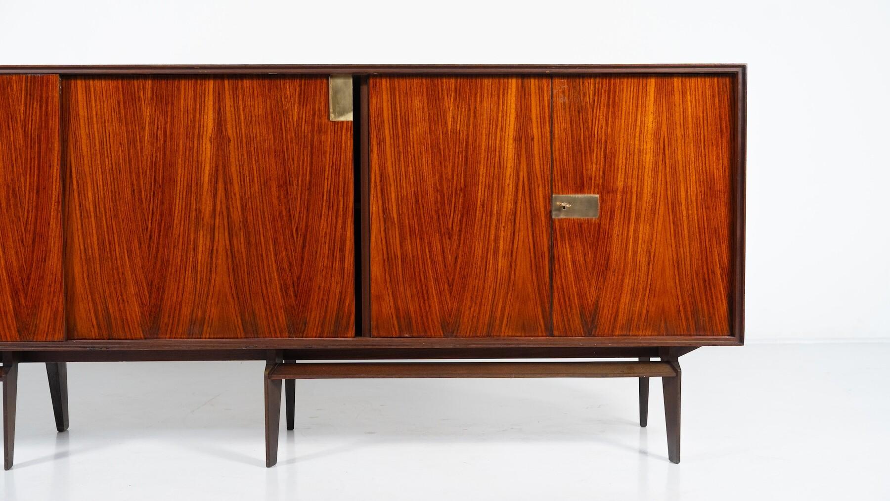 Credenza moderna di metà secolo di Vittorio Dassi, Italia, anni '50 in vendita 14