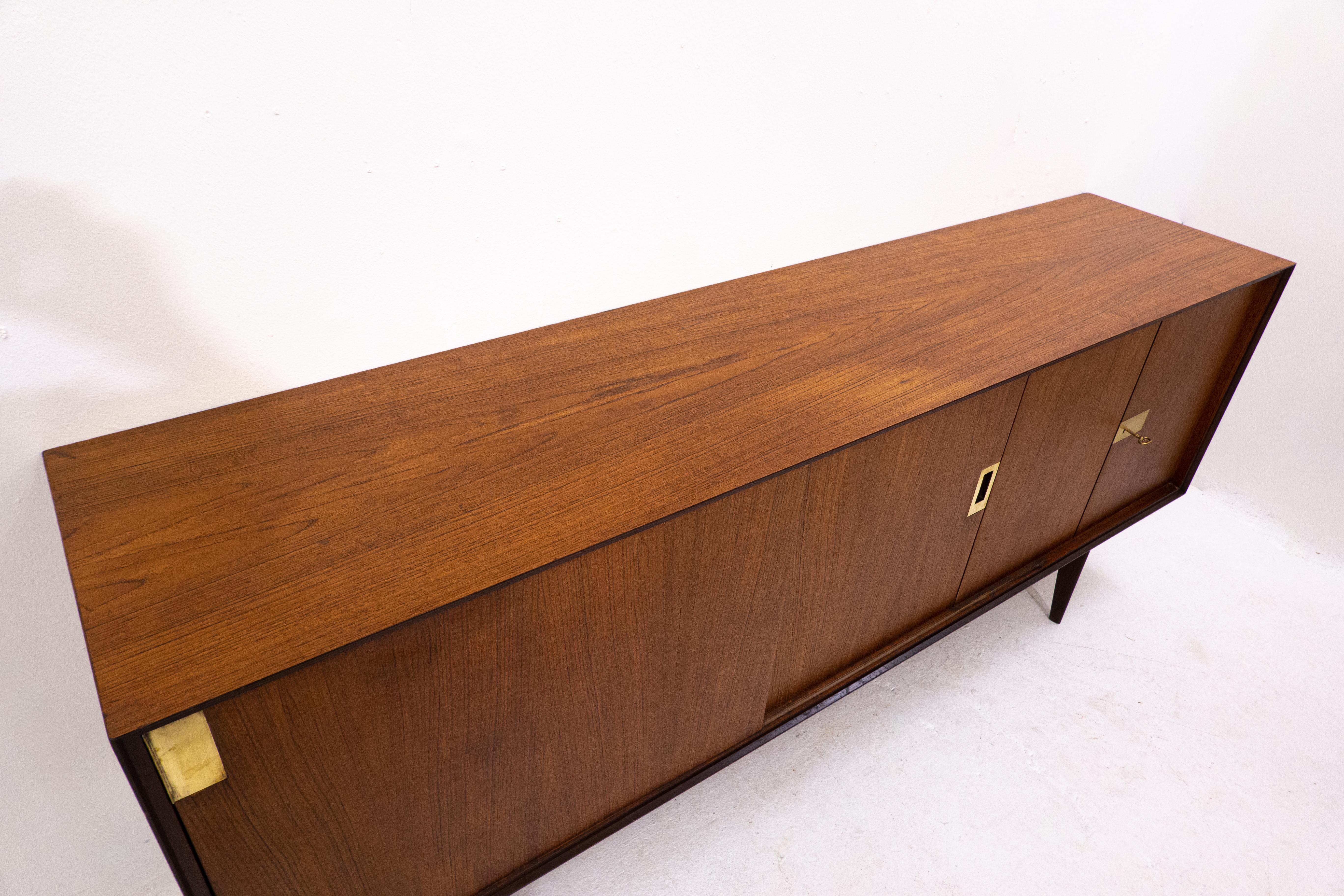 Mid-Century Modern Sideboard by Vittorio Dassi, Italy, 1950s In Good Condition For Sale In Brussels, BE